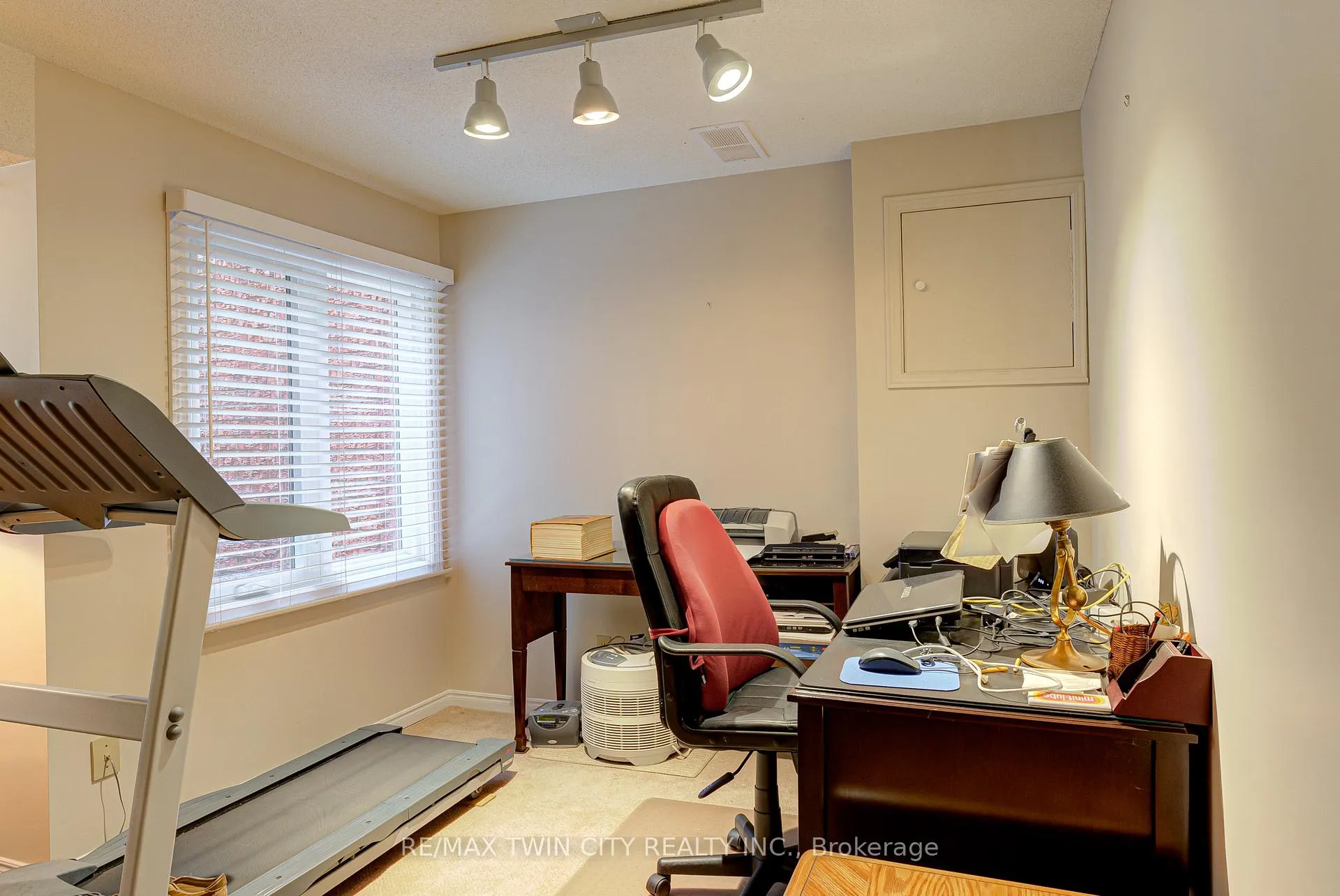 Photo 22 of Unit 12, 523 Beechwood Drive, Waterloo, Beechwood West — HOMEH