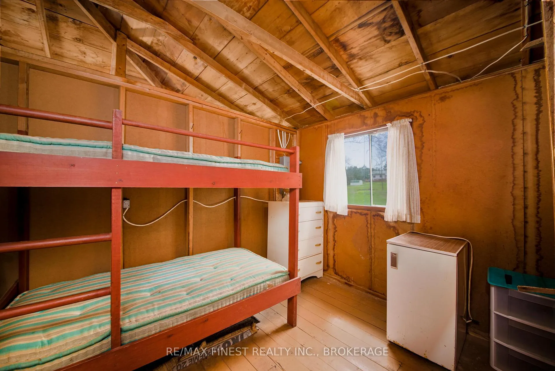 Photo 8 of 9300 Front Road, Frontenac Islands, The Islands — HOMEH