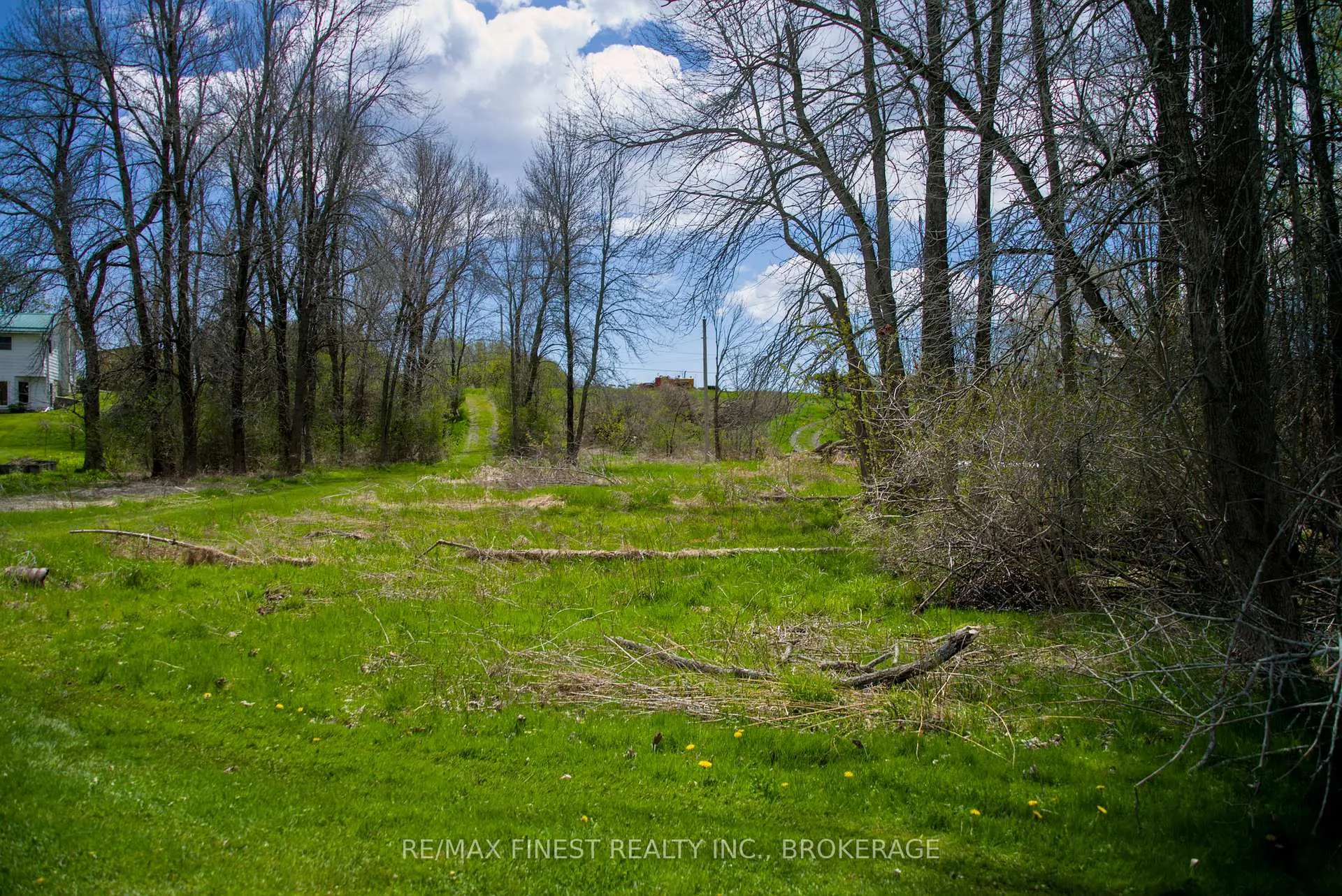 Photo 16 of 9300 Front Road, Frontenac Islands, The Islands — HOMEH