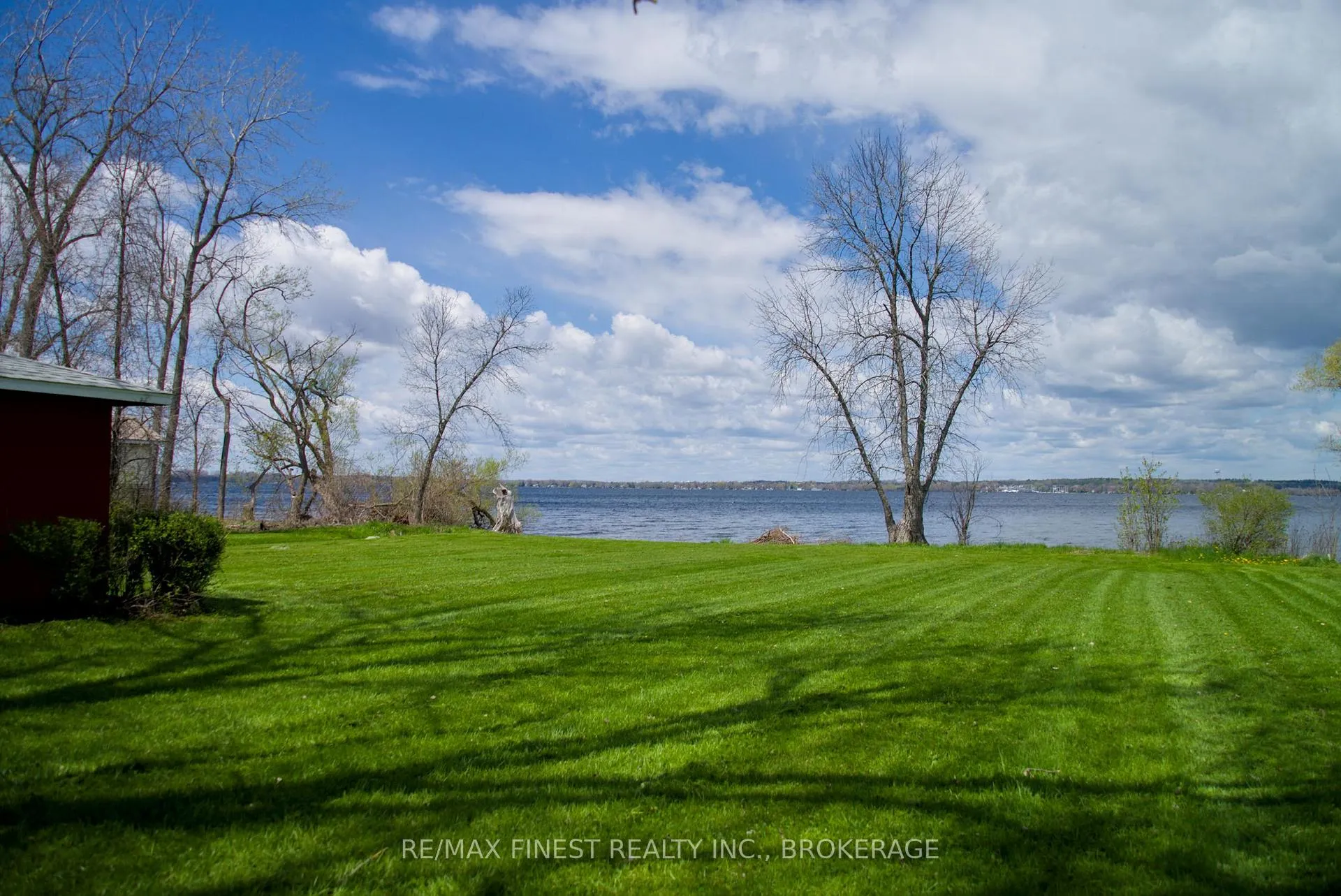 Photo 17 of 9300 Front Road, Frontenac Islands, The Islands — HOMEH