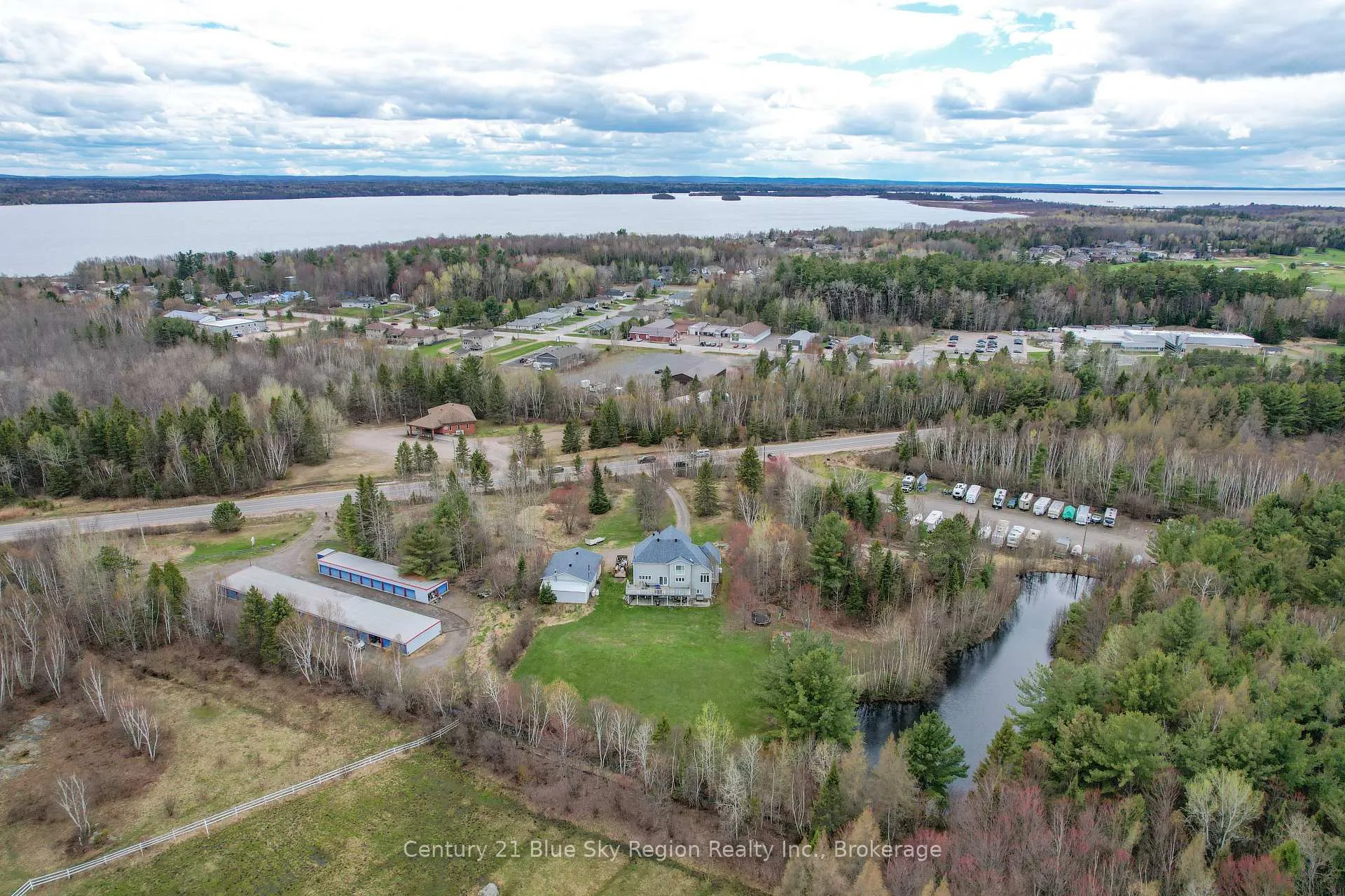 Photo 4 of 879 Callander Bay Drive, Callander — HOMEH