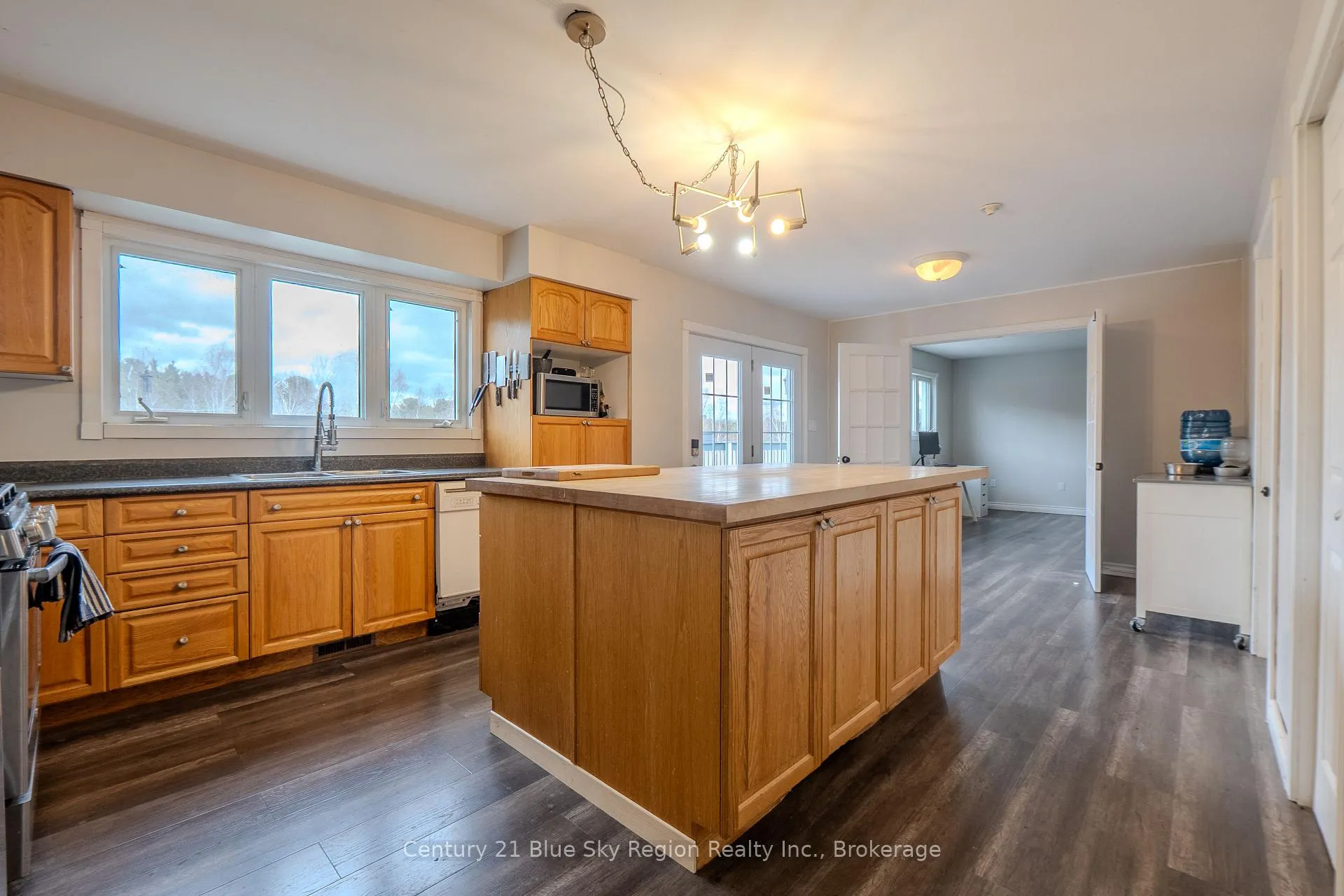 Photo 8 of 879 Callander Bay Drive, Callander — HOMEH