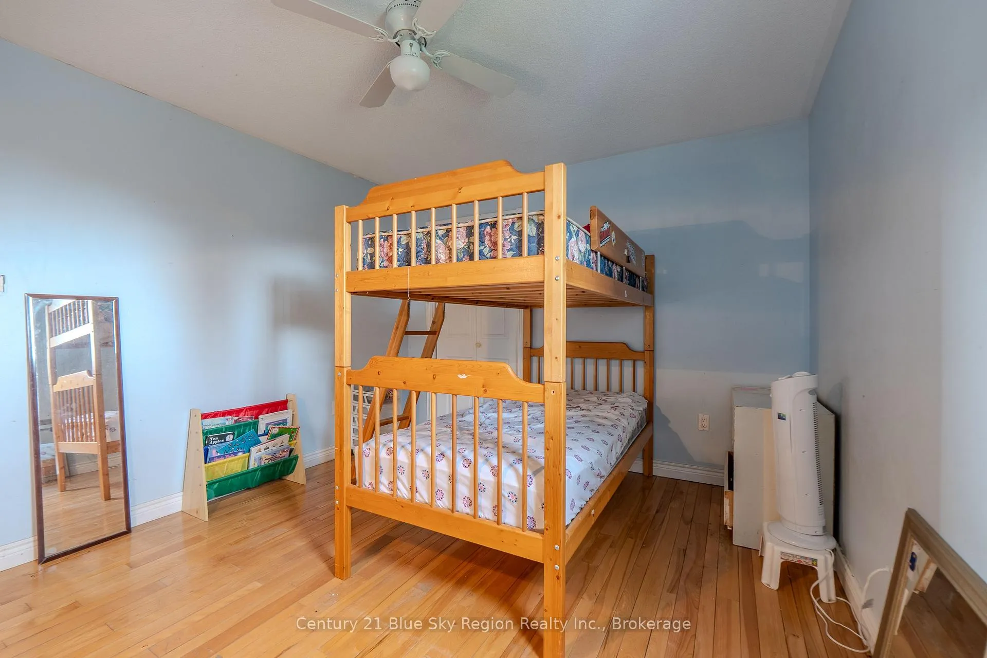 Photo 13 of 879 Callander Bay Drive, Callander — HOMEH