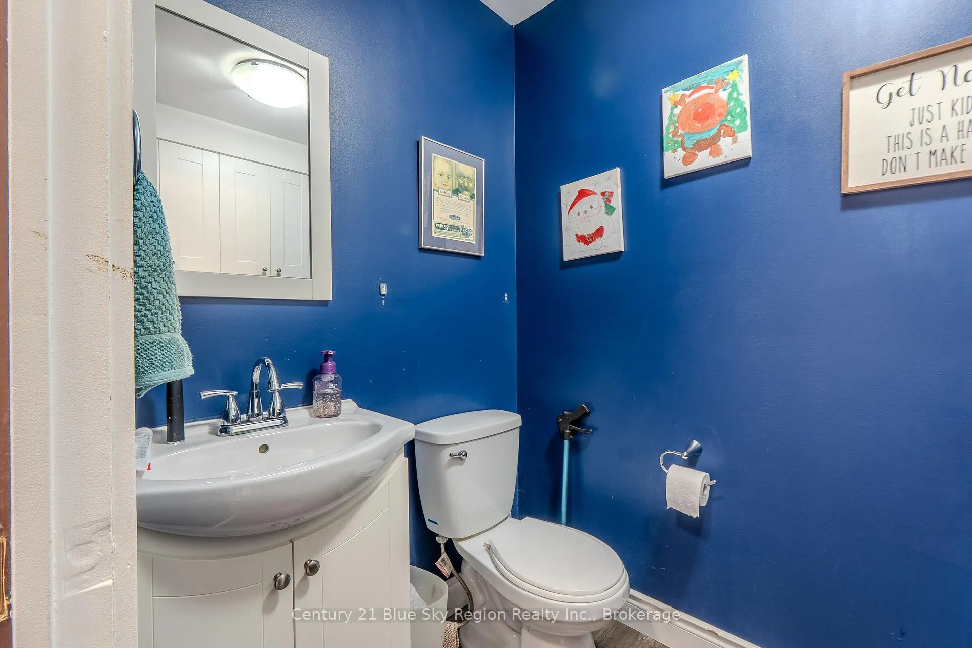 Photo 18 of 879 Callander Bay Drive, Callander — HOMEH