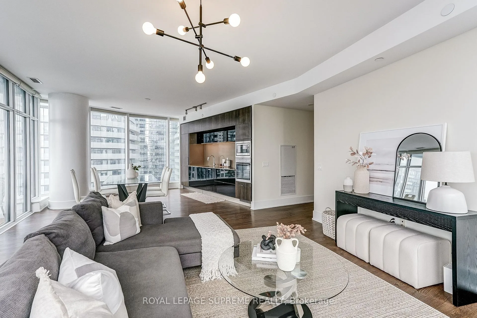 Photo 3 of Unit 3010, 10 York Street, Toronto, Waterfront Communities — HOMEH