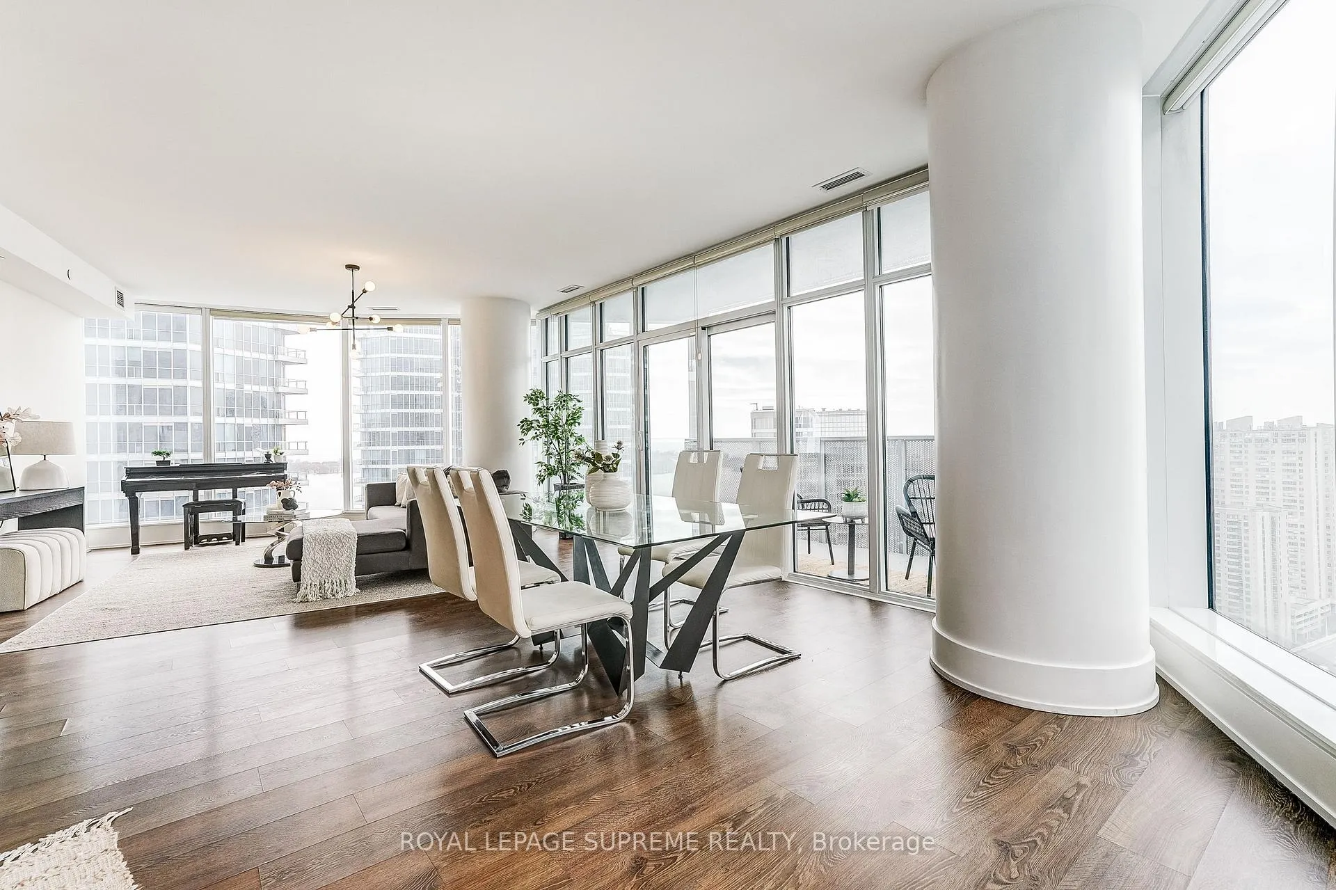 Photo 8 of Unit 3010, 10 York Street, Toronto, Waterfront Communities — HOMEH