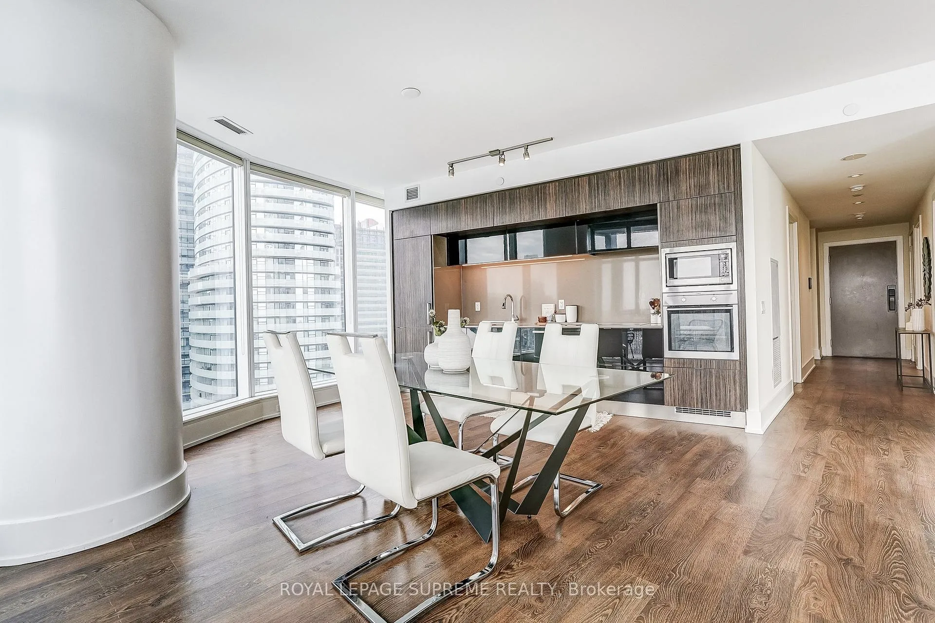Photo 9 of Unit 3010, 10 York Street, Toronto, Waterfront Communities — HOMEH