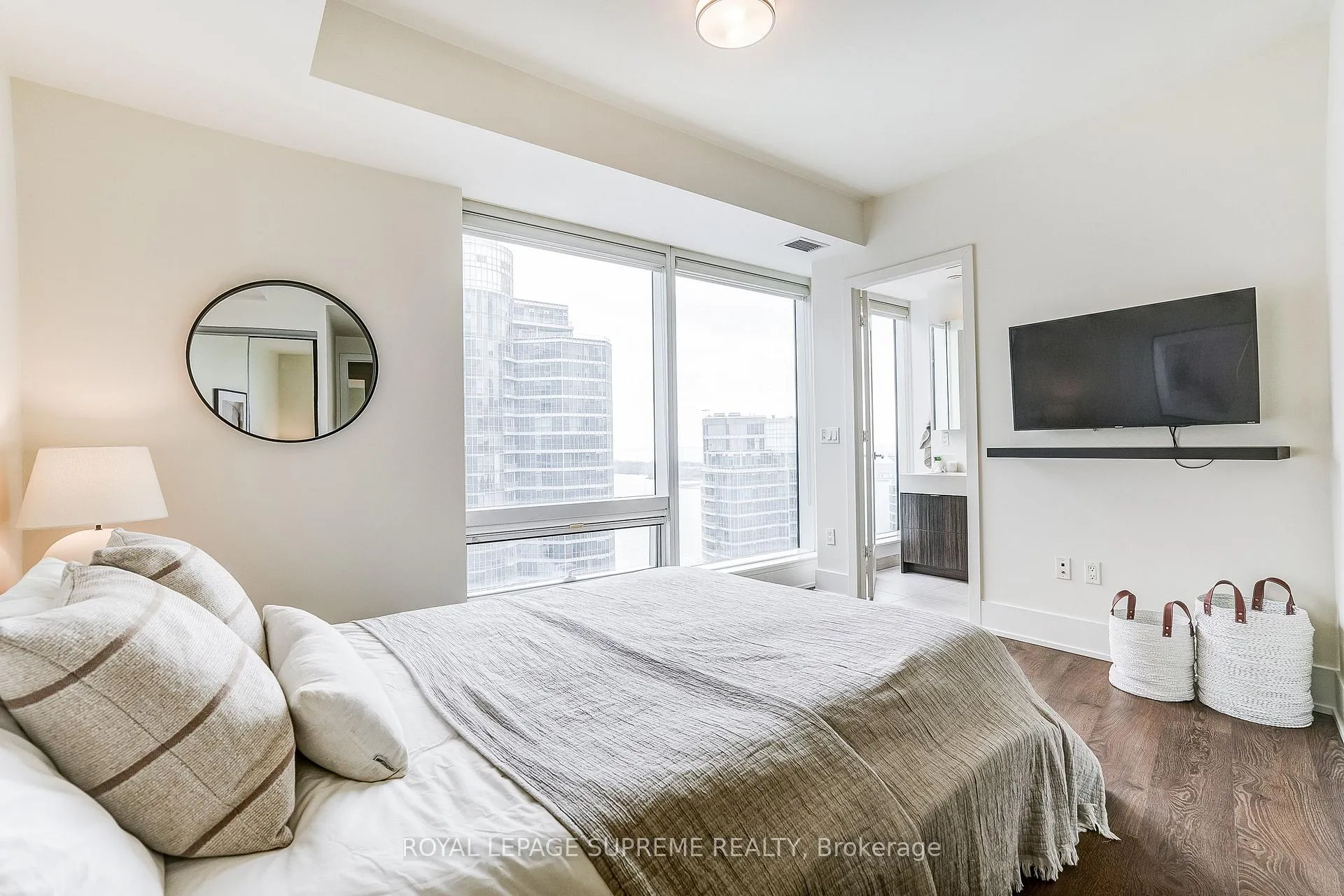 Photo 10 of Unit 3010, 10 York Street, Toronto, Waterfront Communities — HOMEH