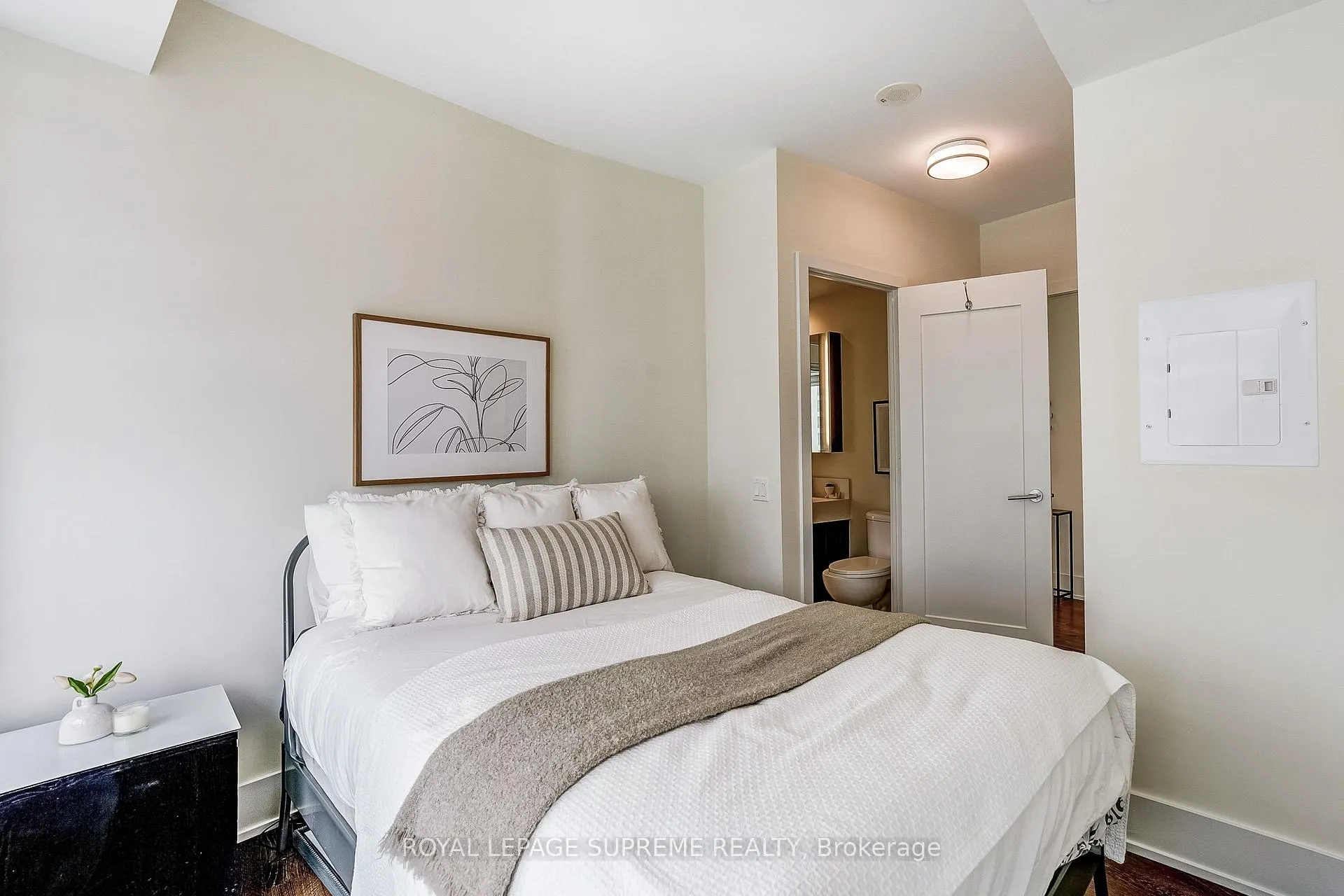 Photo 21 of Unit 3010, 10 York Street, Toronto, Waterfront Communities — HOMEH