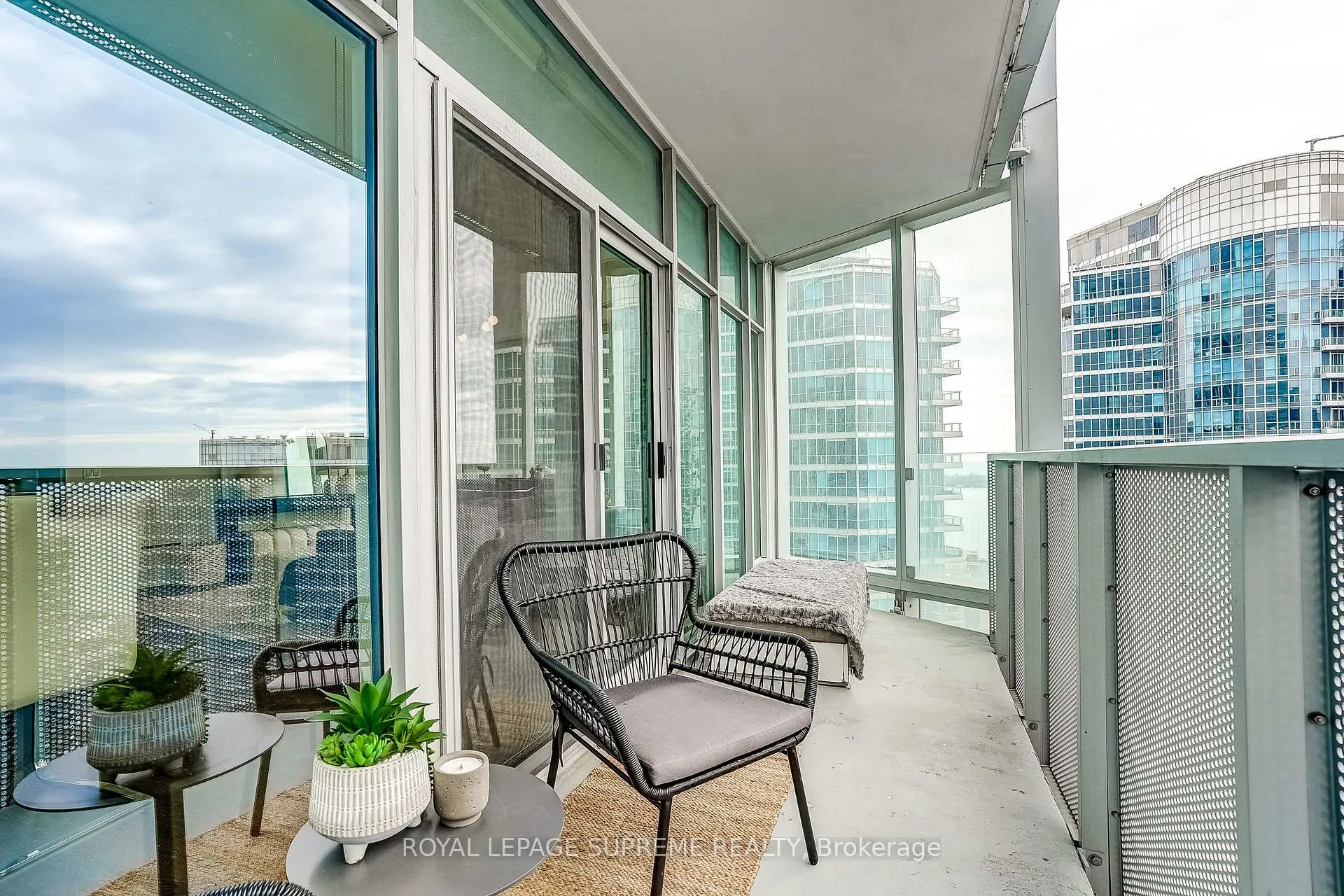 Photo 26 of Unit 3010, 10 York Street, Toronto, Waterfront Communities — HOMEH