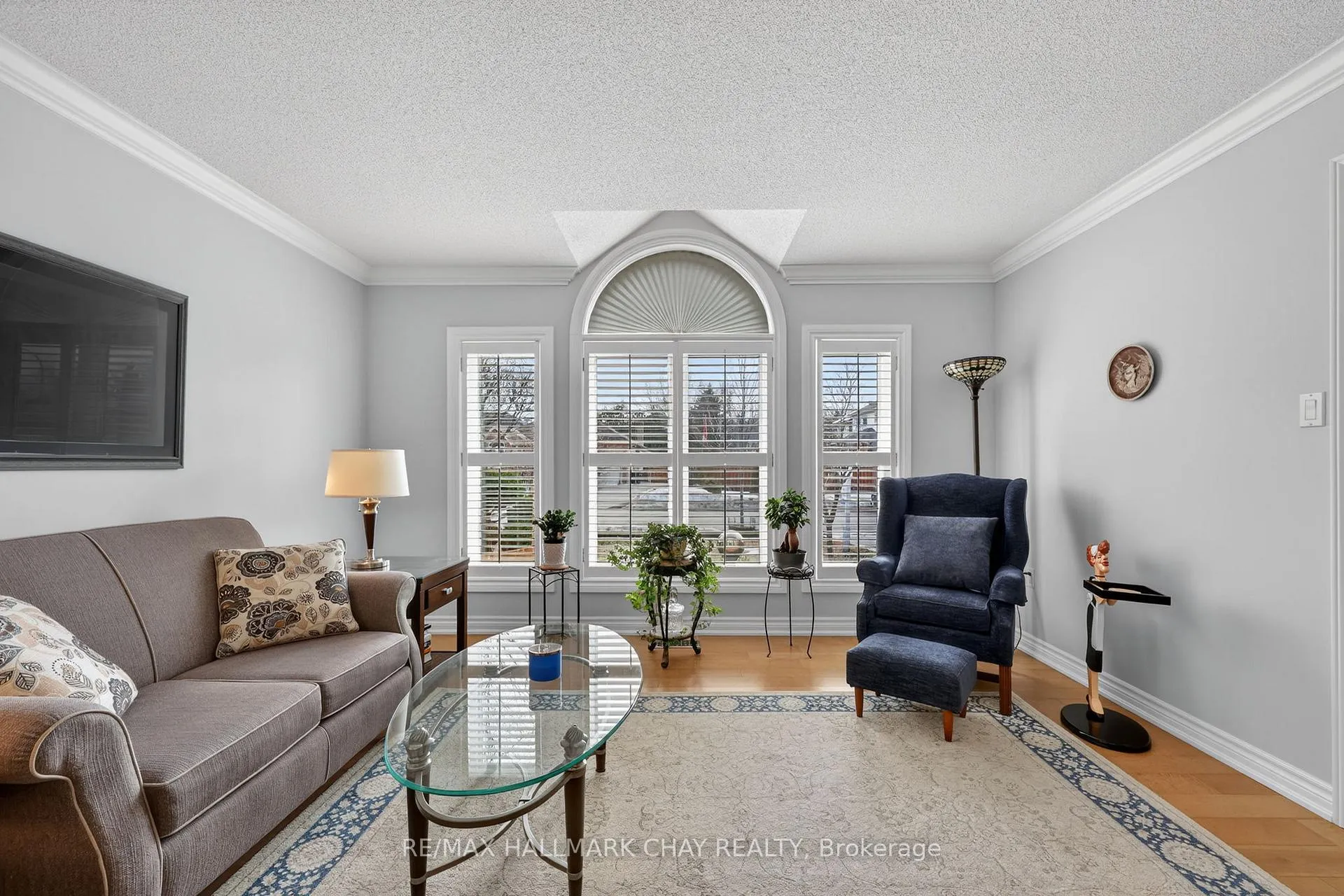 Photo 8 of 4 Darling Crescent, New Tecumseth, Alliston — HOMEH