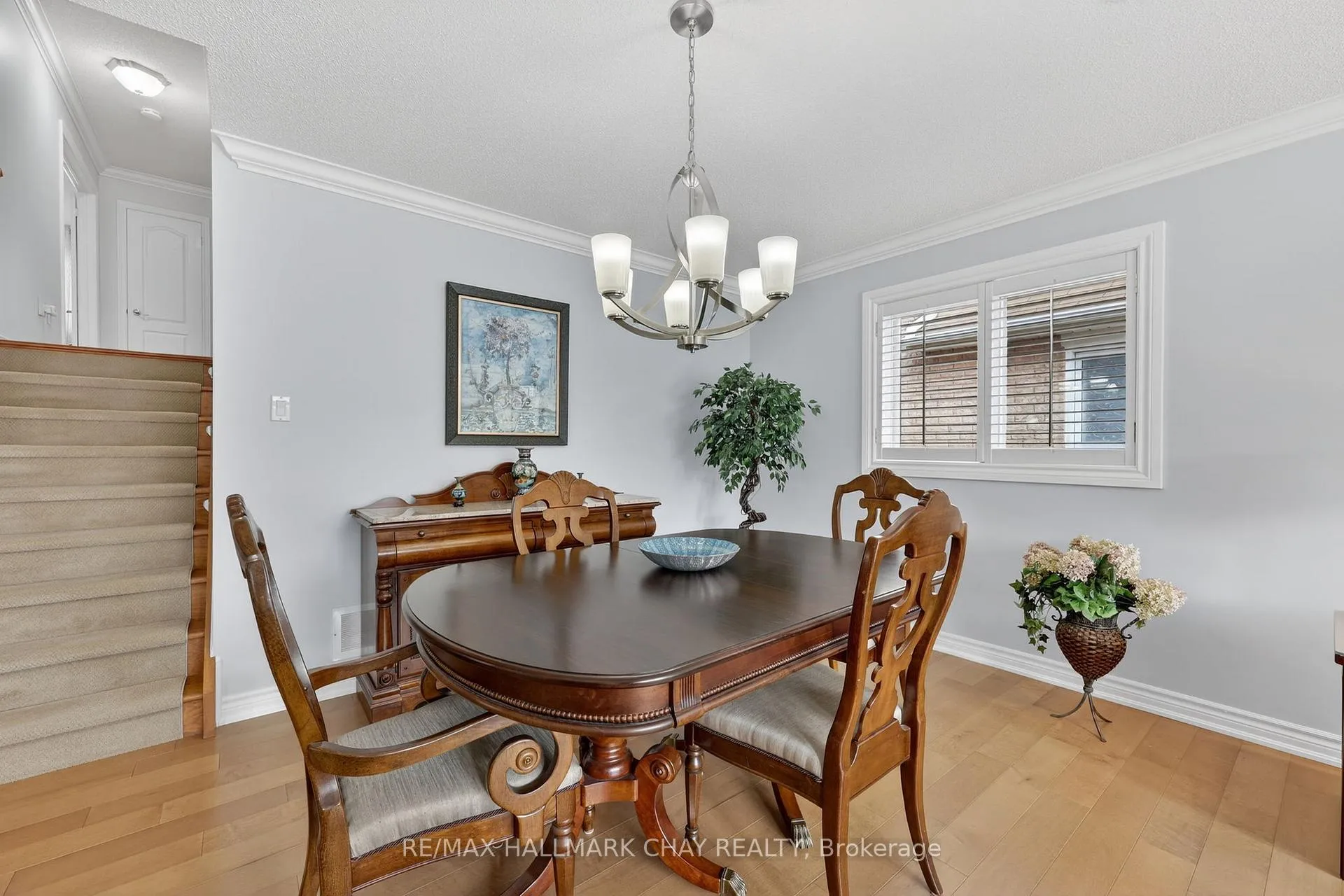 Photo 9 of 4 Darling Crescent, New Tecumseth, Alliston — HOMEH