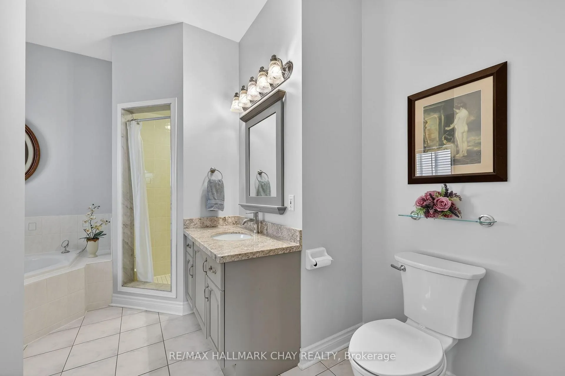 Photo 13 of 4 Darling Crescent, New Tecumseth, Alliston — HOMEH