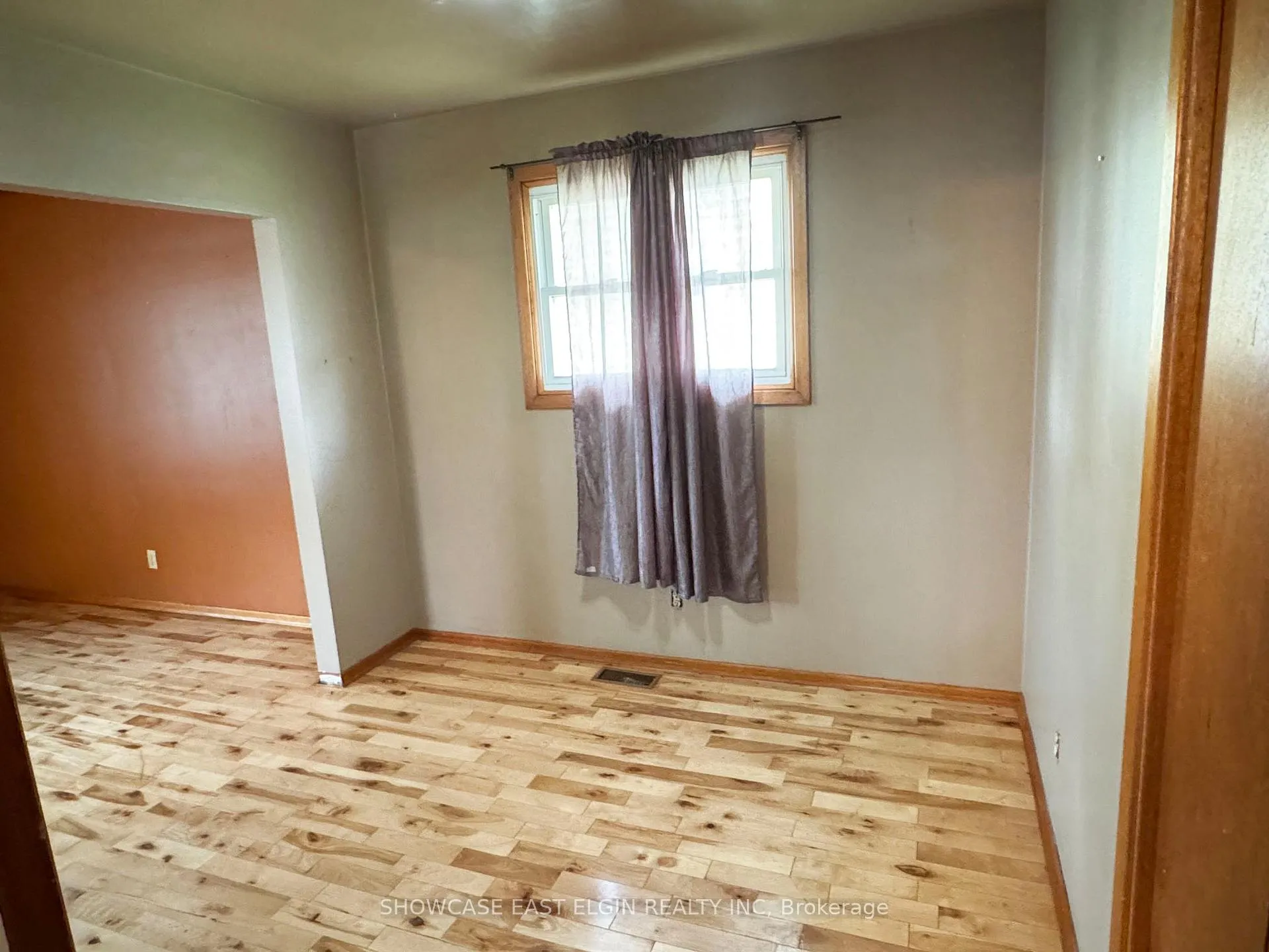 Photo 8 of 21 Clarence Street, Aylmer — HOMEH