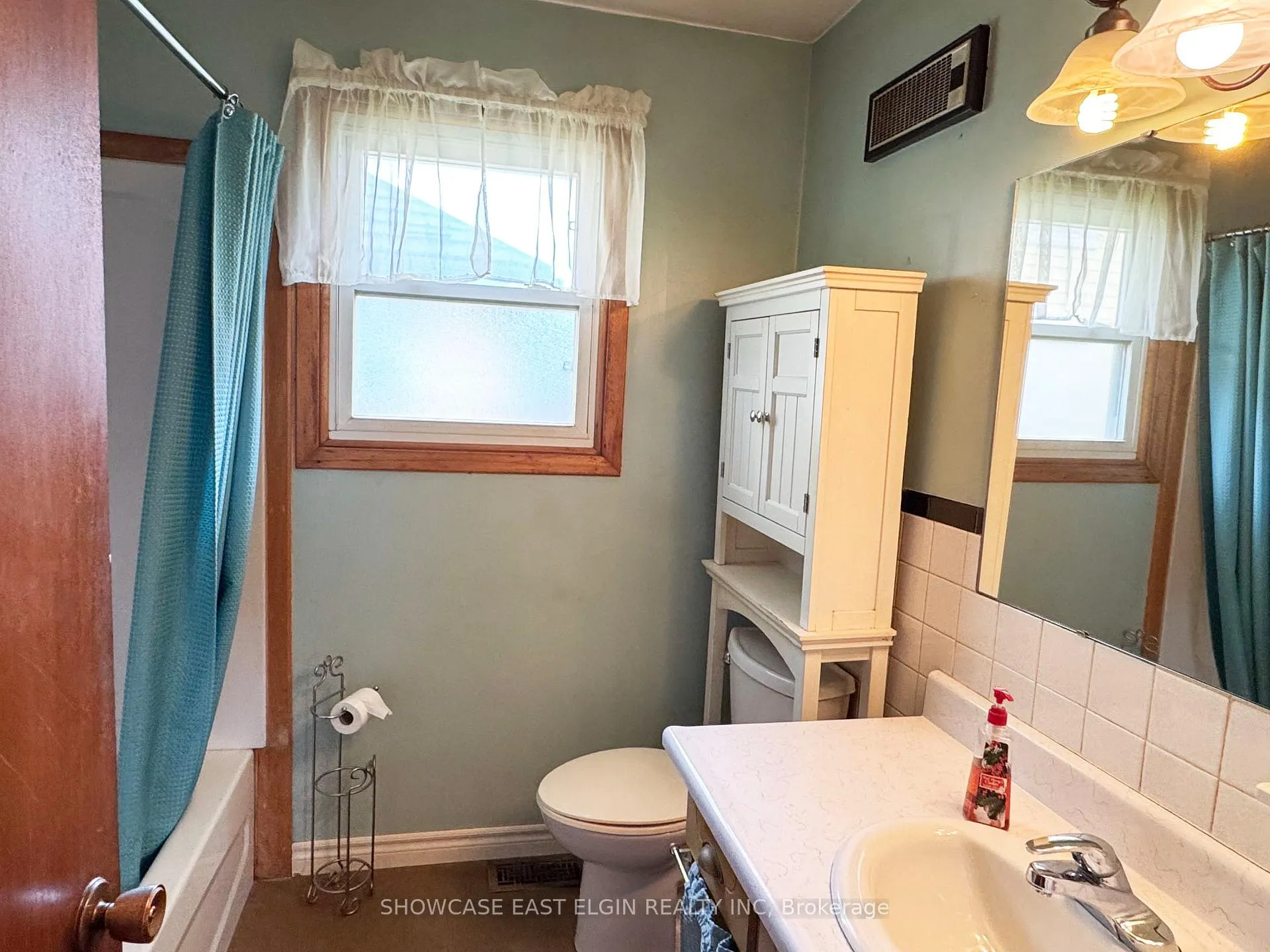 Photo 11 of 21 Clarence Street, Aylmer — HOMEH
