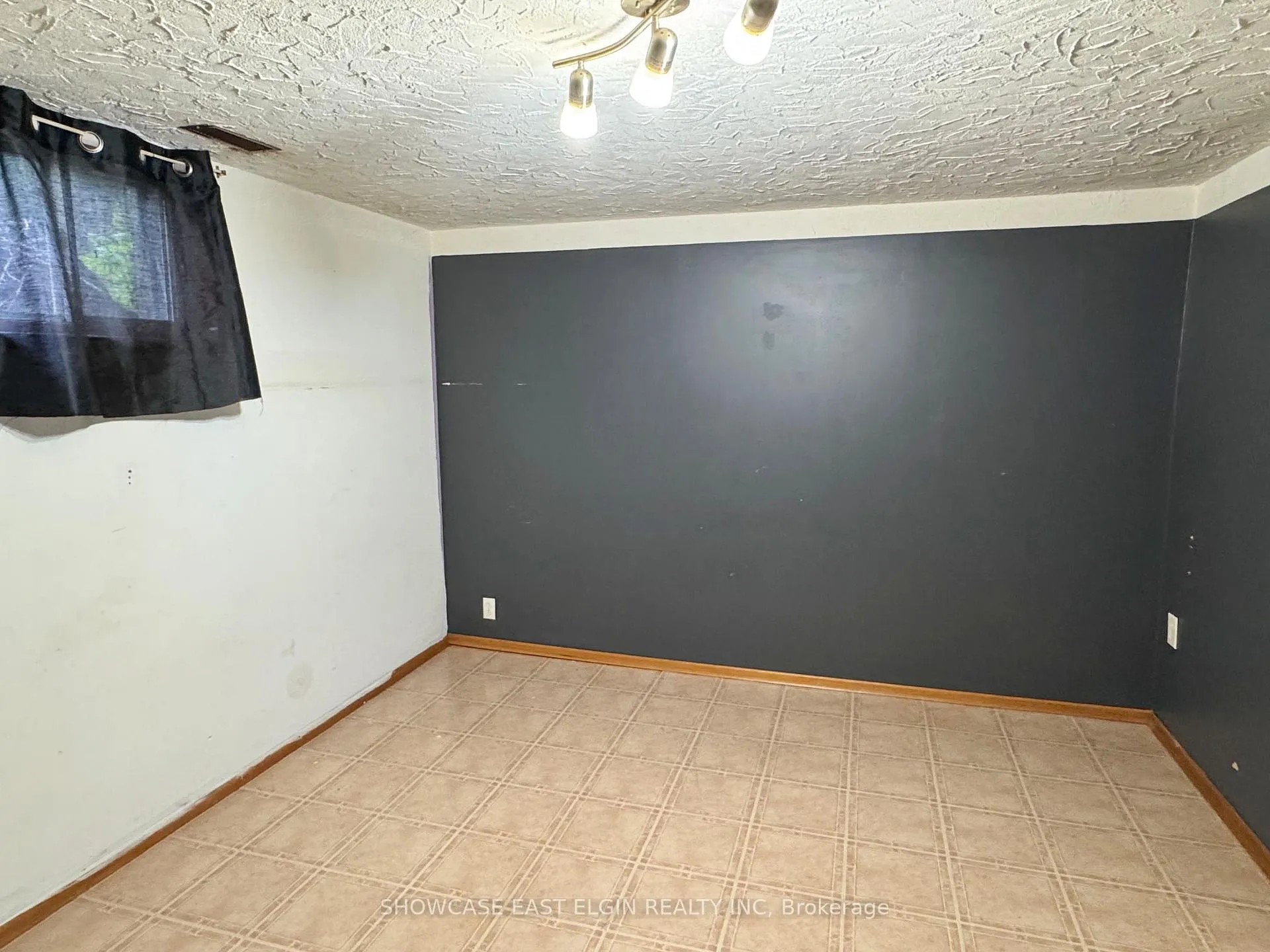 Photo 13 of 21 Clarence Street, Aylmer — HOMEH