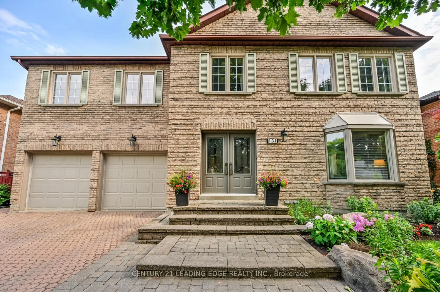Photo 3 of 131 Reeve Drive, Markham, Markham Village — HOMEH