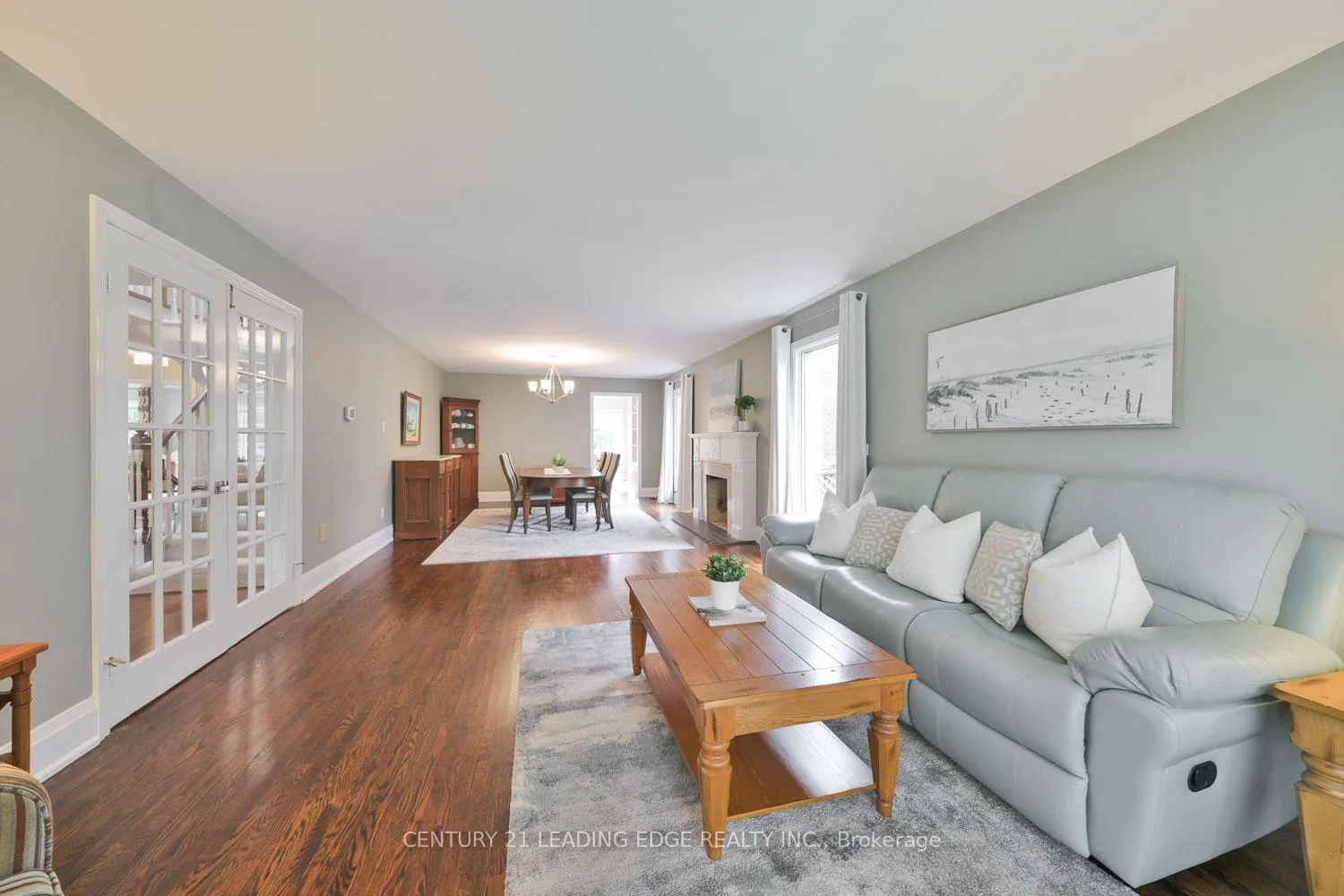 Photo 7 of 131 Reeve Drive, Markham, Markham Village — HOMEH