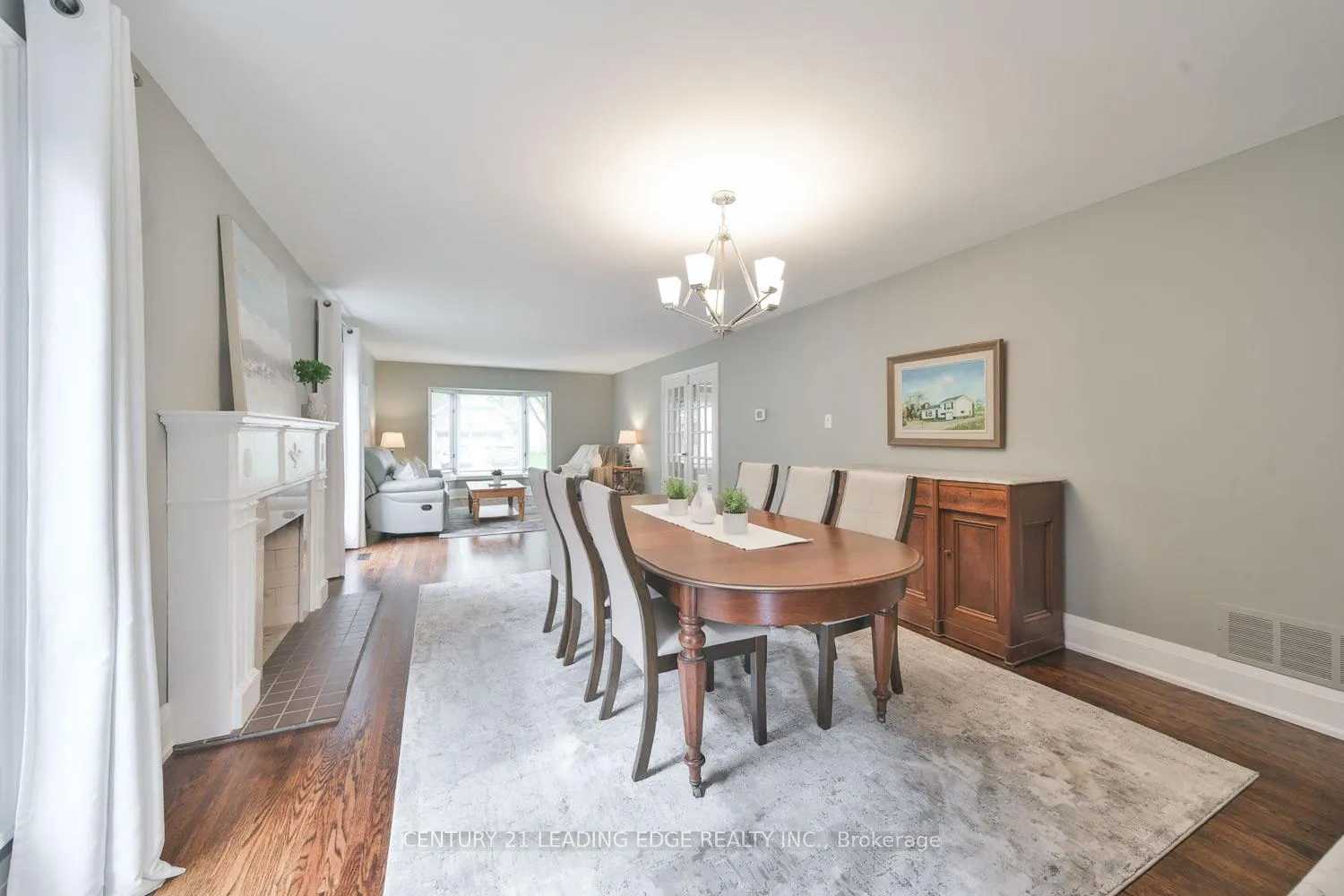 Photo 9 of 131 Reeve Drive, Markham, Markham Village — HOMEH