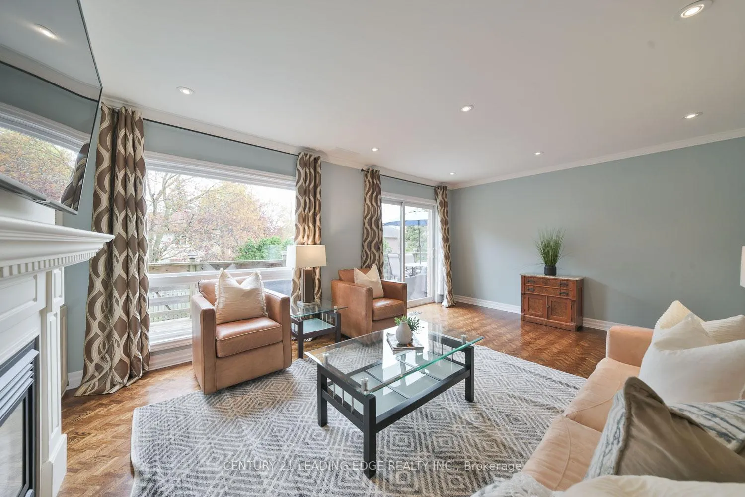 Photo 19 of 131 Reeve Drive, Markham, Markham Village — HOMEH