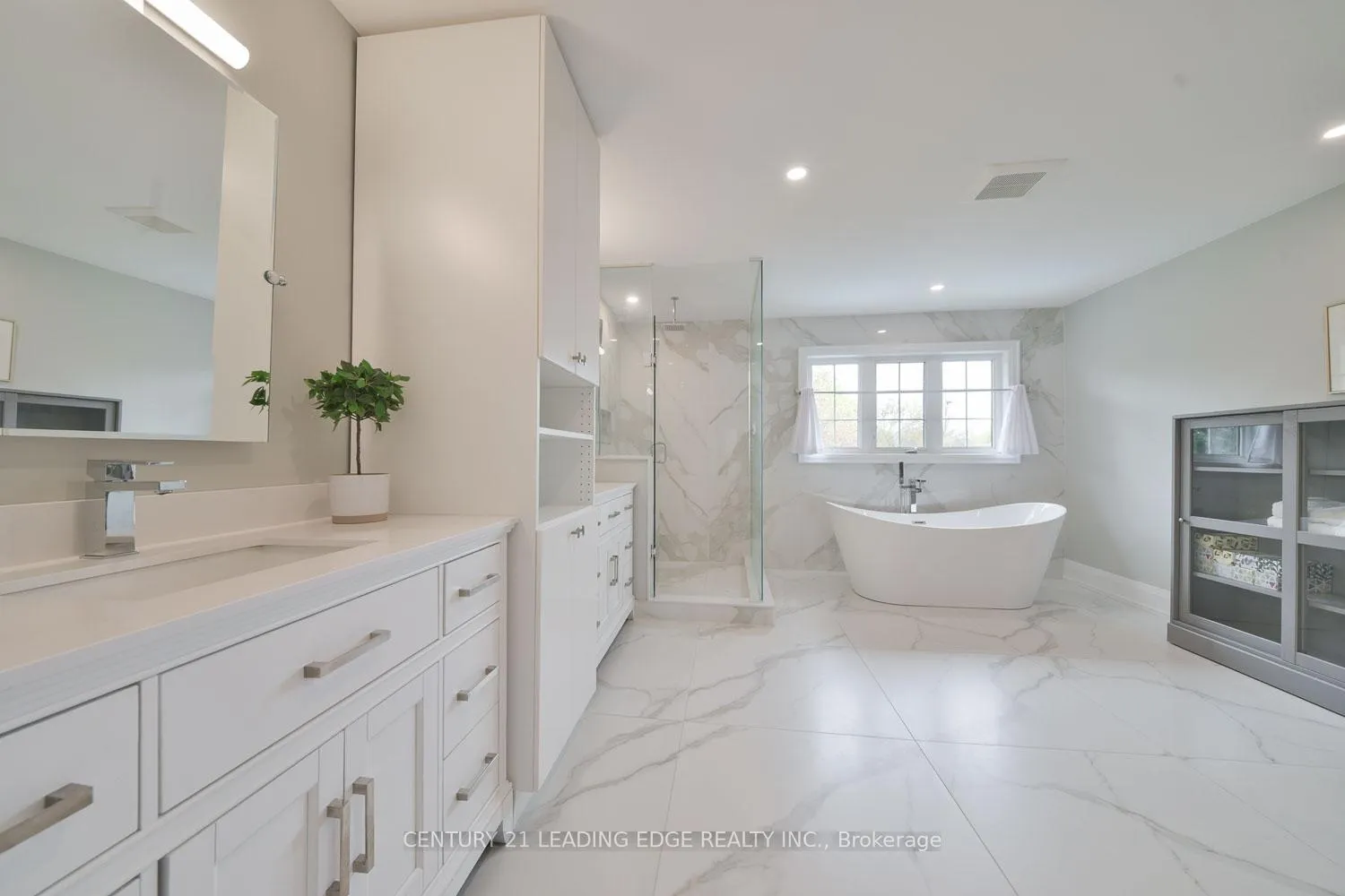 Photo 26 of 131 Reeve Drive, Markham, Markham Village — HOMEH