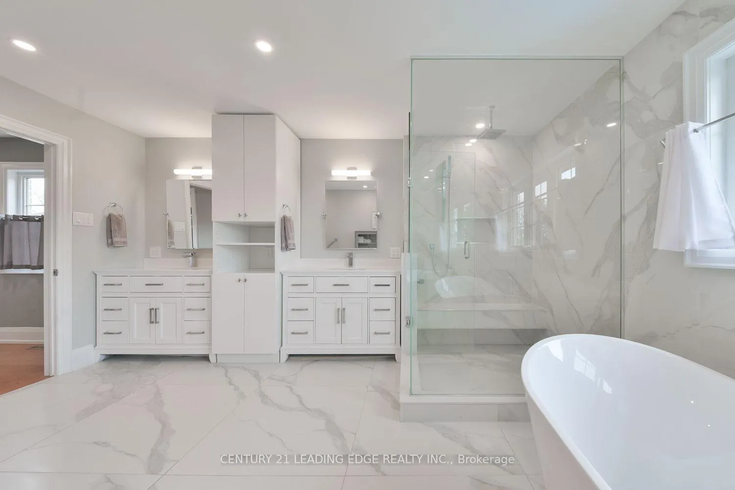 Photo 28 of 131 Reeve Drive, Markham, Markham Village — HOMEH