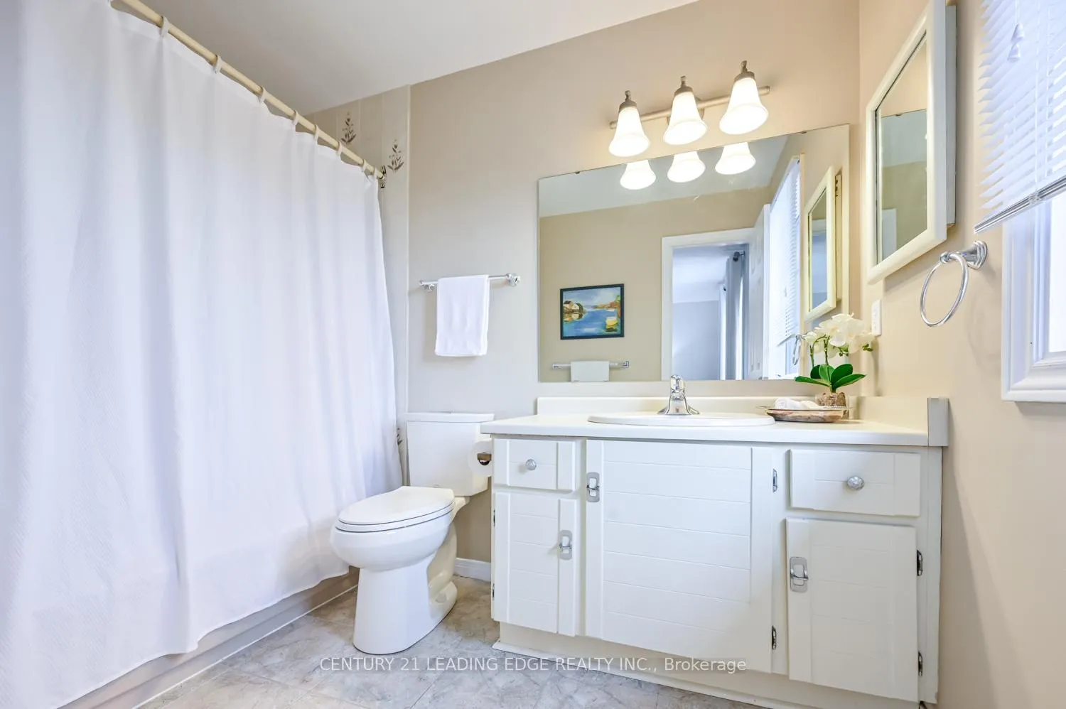 Photo 32 of 131 Reeve Drive, Markham, Markham Village — HOMEH