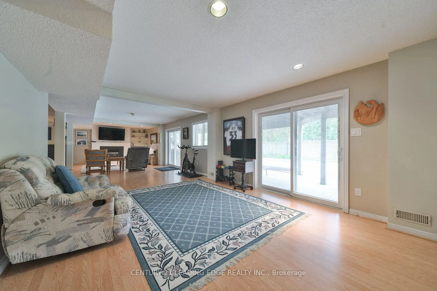 Photo 39 of 131 Reeve Drive, Markham, Markham Village — HOMEH