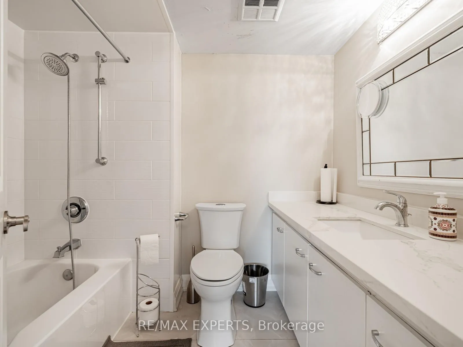Photo 26 of Unit 215, 100 Arbors Lane, Vaughan, West Woodbridge — HOMEH