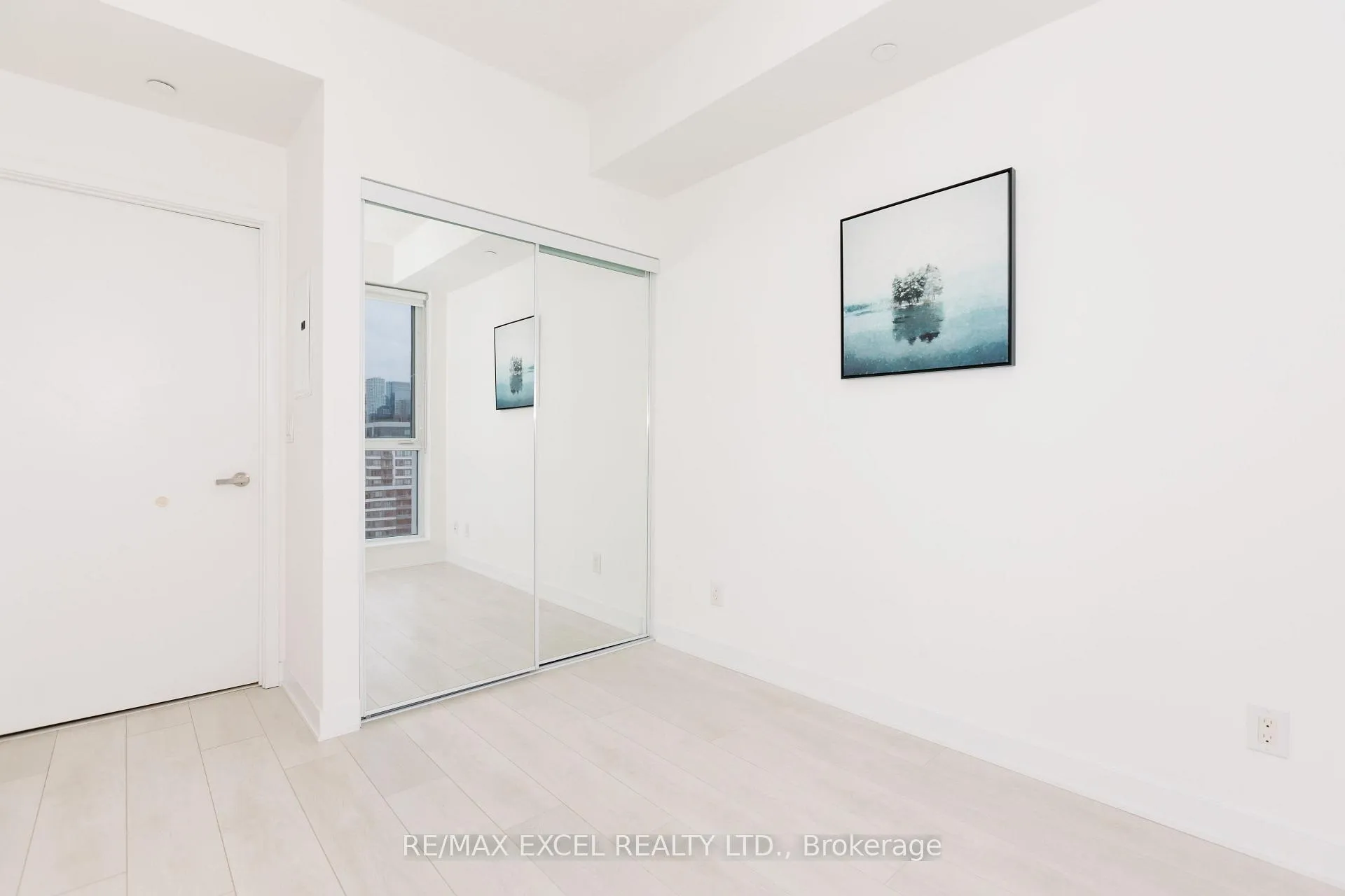 Photo 12 of Unit 1307, 170 Sumach Street, Toronto, Regent Park — HOMEH