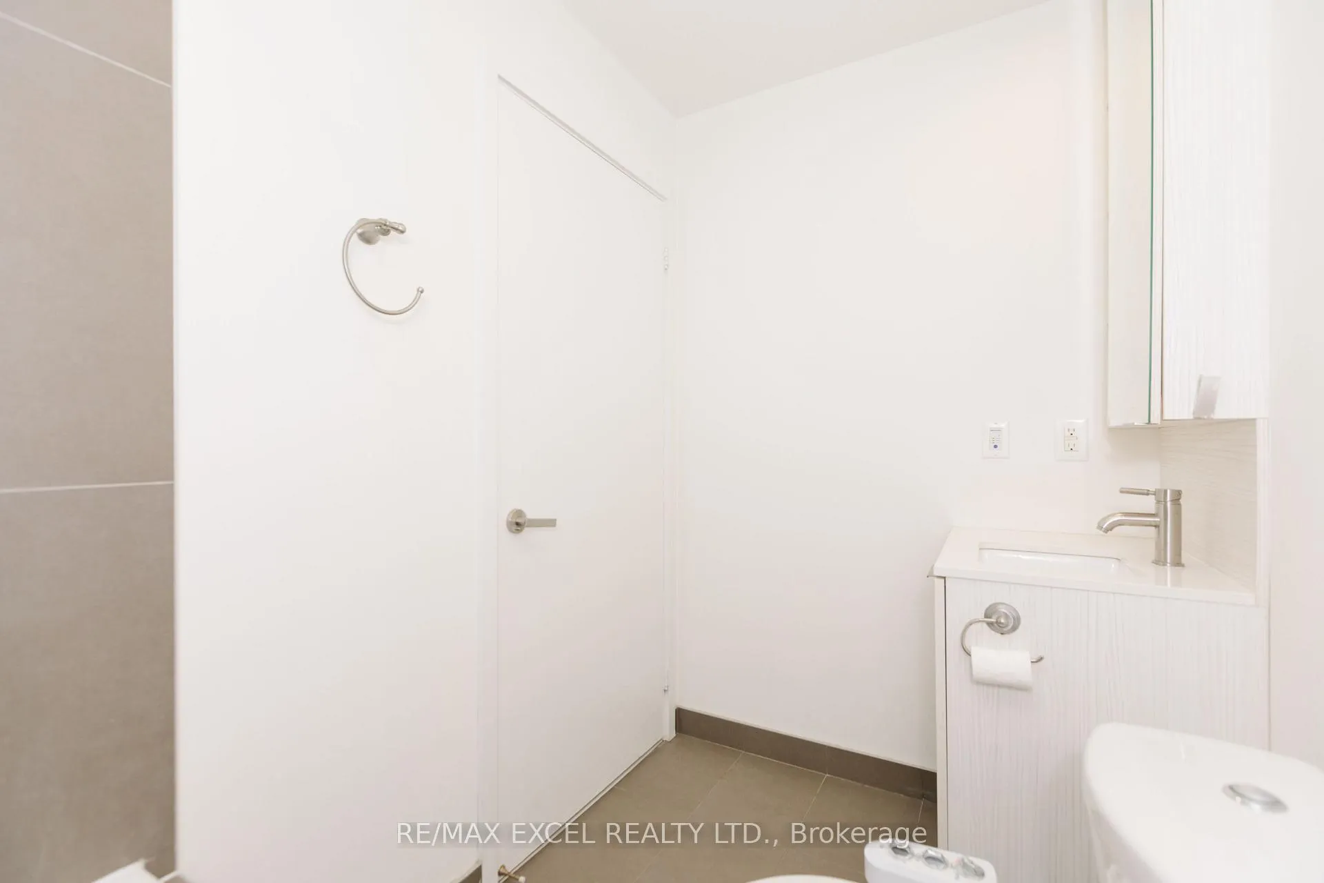 Photo 27 of Unit 1307, 170 Sumach Street, Toronto, Regent Park — HOMEH