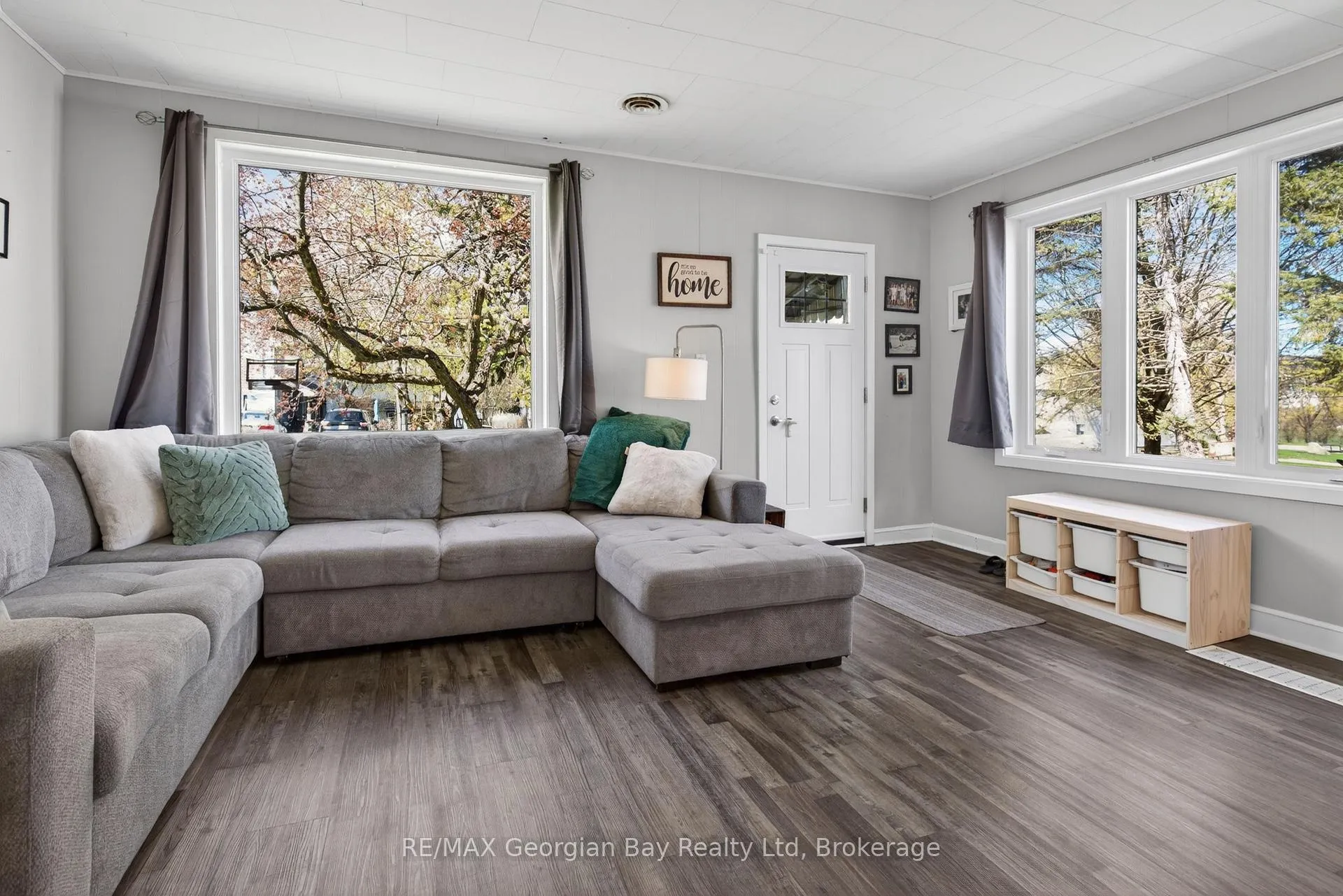 Photo 6 of 13 Centre Street, Penetanguishene — HOMEH