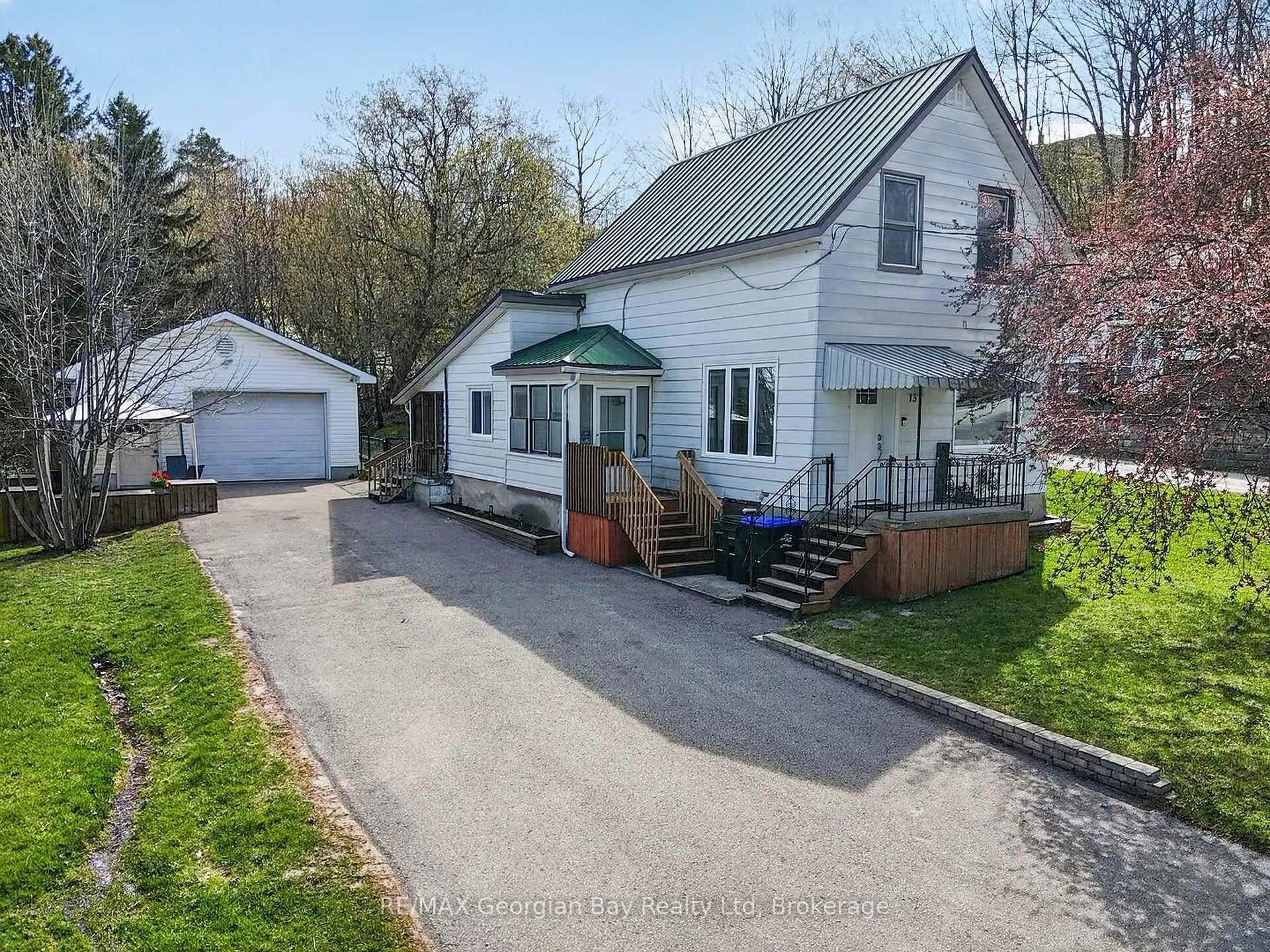 Photo 30 of 13 Centre Street, Penetanguishene — HOMEH