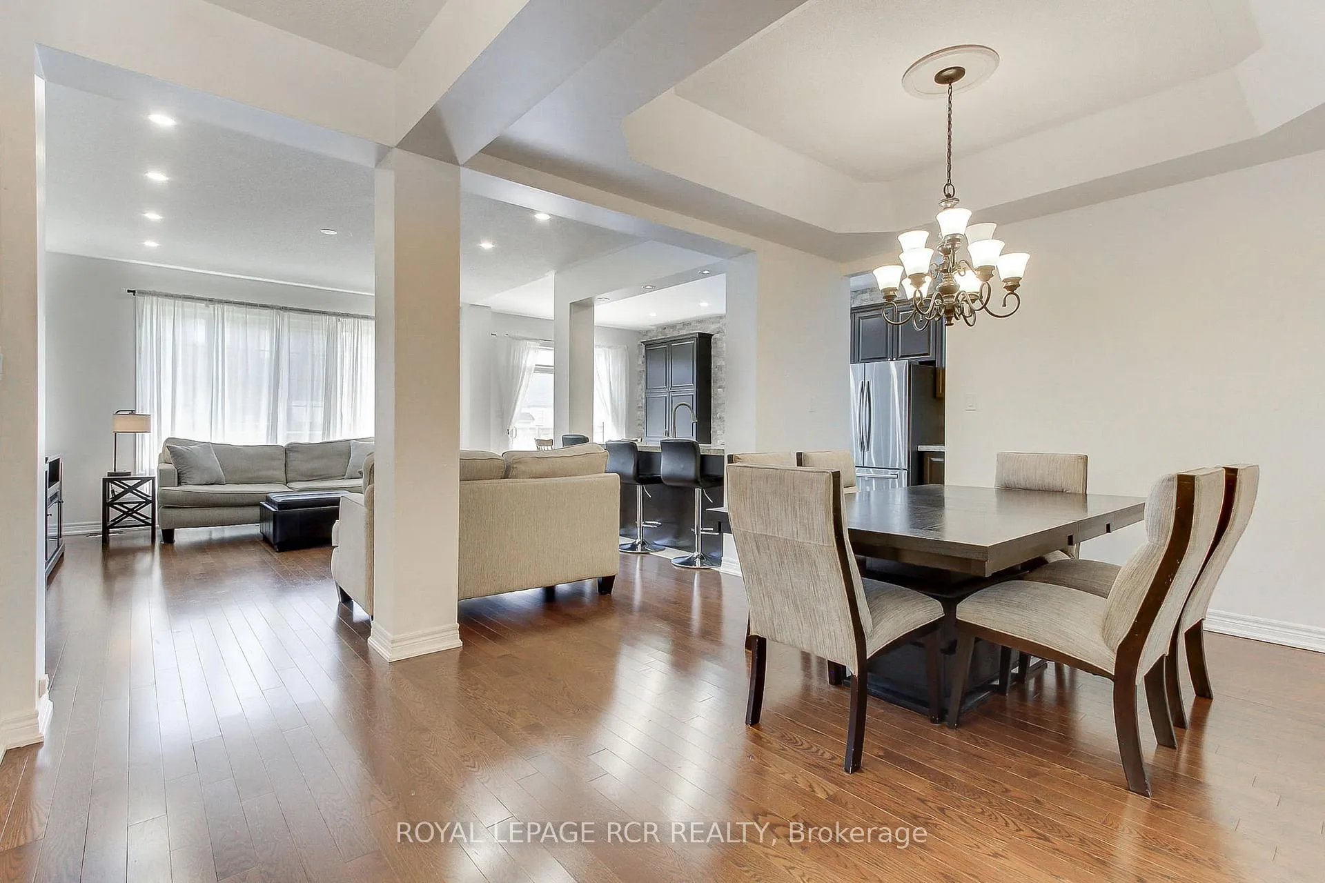 Photo 7 of 19 Wyndham Circle, Georgina, Sutton & Jackson's Point — HOMEH