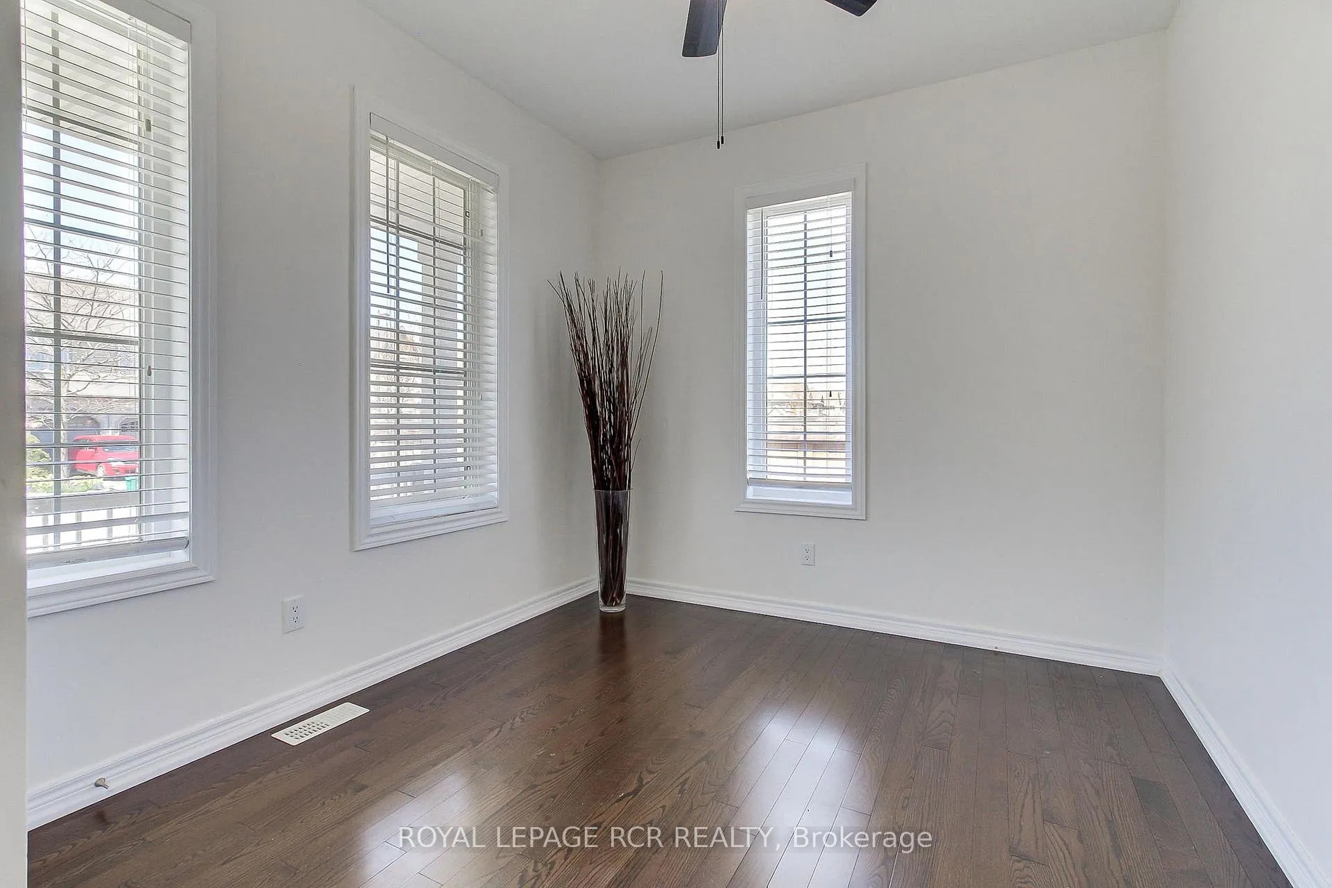 Photo 29 of 19 Wyndham Circle, Georgina, Sutton & Jackson's Point — HOMEH