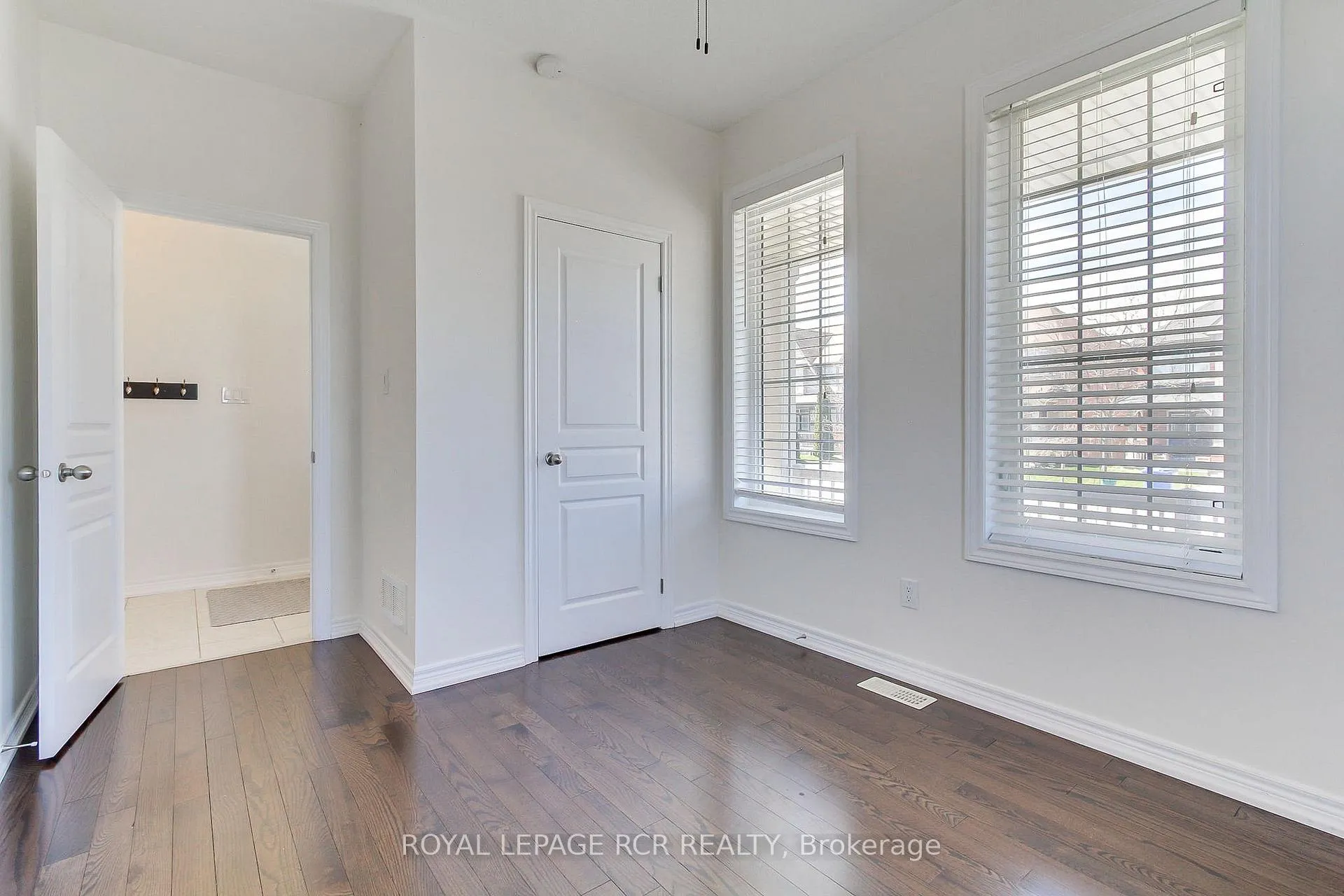 Photo 30 of 19 Wyndham Circle, Georgina, Sutton & Jackson's Point — HOMEH