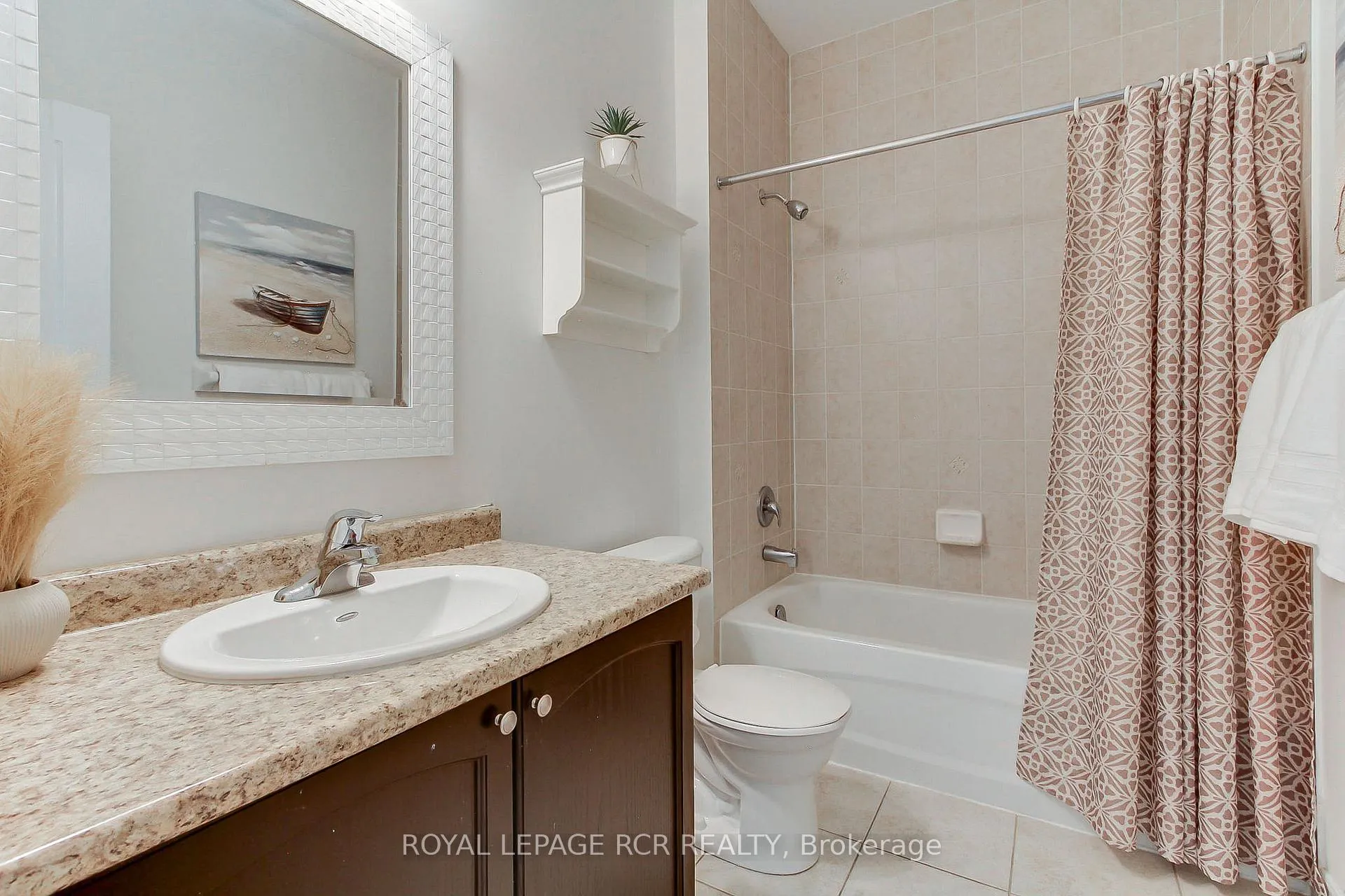 Photo 31 of 19 Wyndham Circle, Georgina, Sutton & Jackson's Point — HOMEH