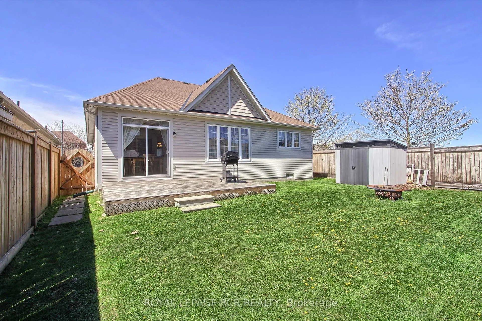 Photo 41 of 19 Wyndham Circle, Georgina, Sutton & Jackson's Point — HOMEH