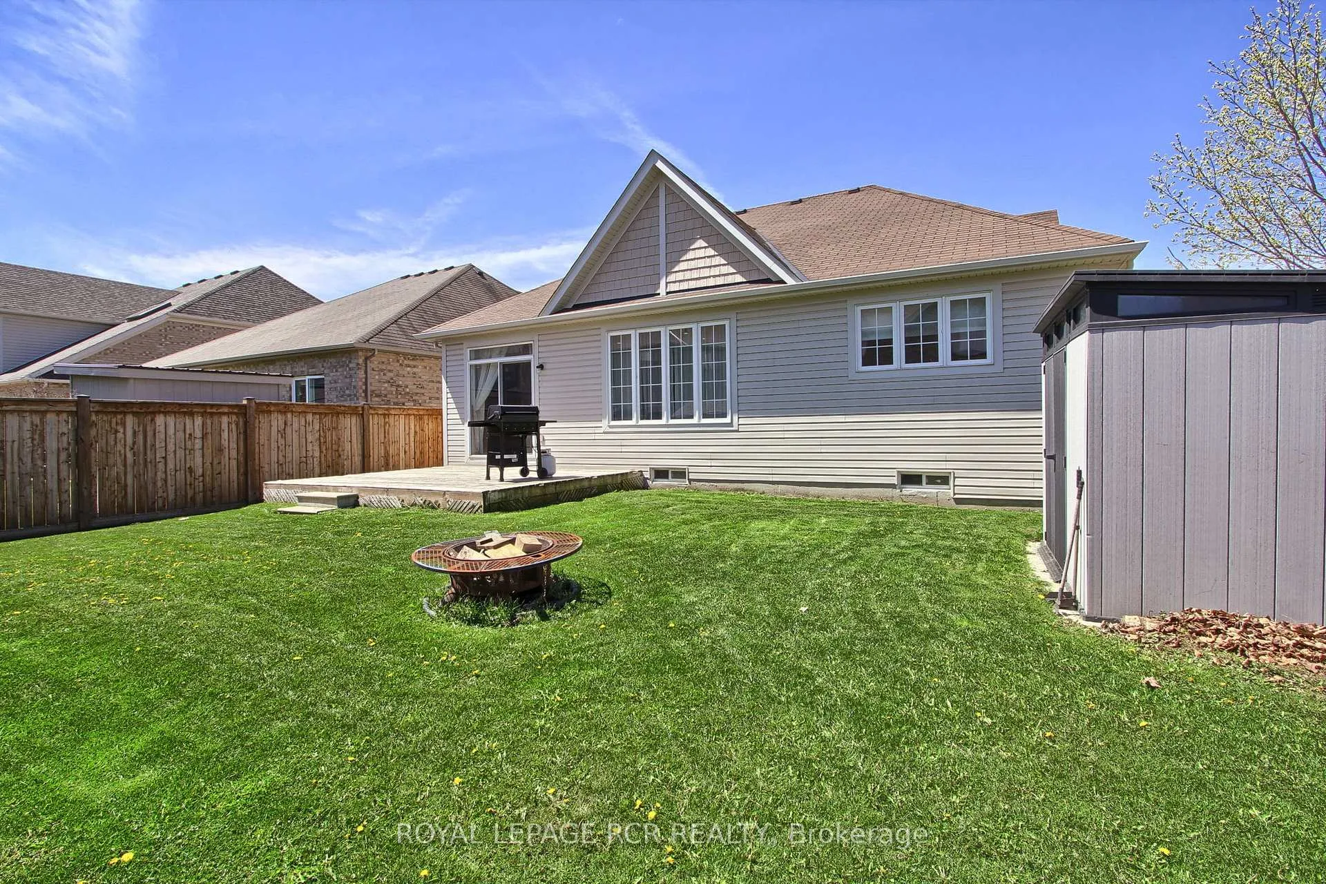 Photo 42 of 19 Wyndham Circle, Georgina, Sutton & Jackson's Point — HOMEH