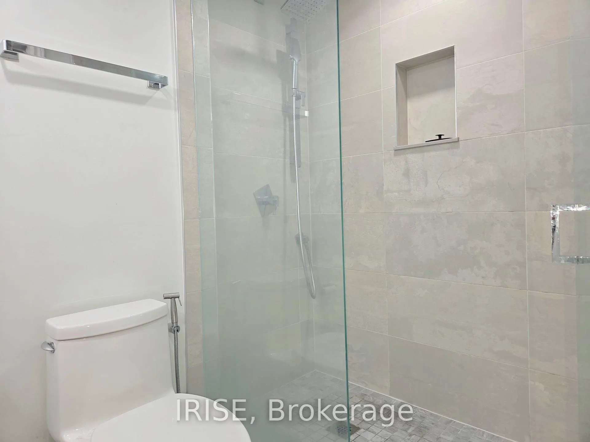 Photo 5 of Unit 803, 77 Carlton Street, Toronto, Church-Yonge Corridor — HOMEH