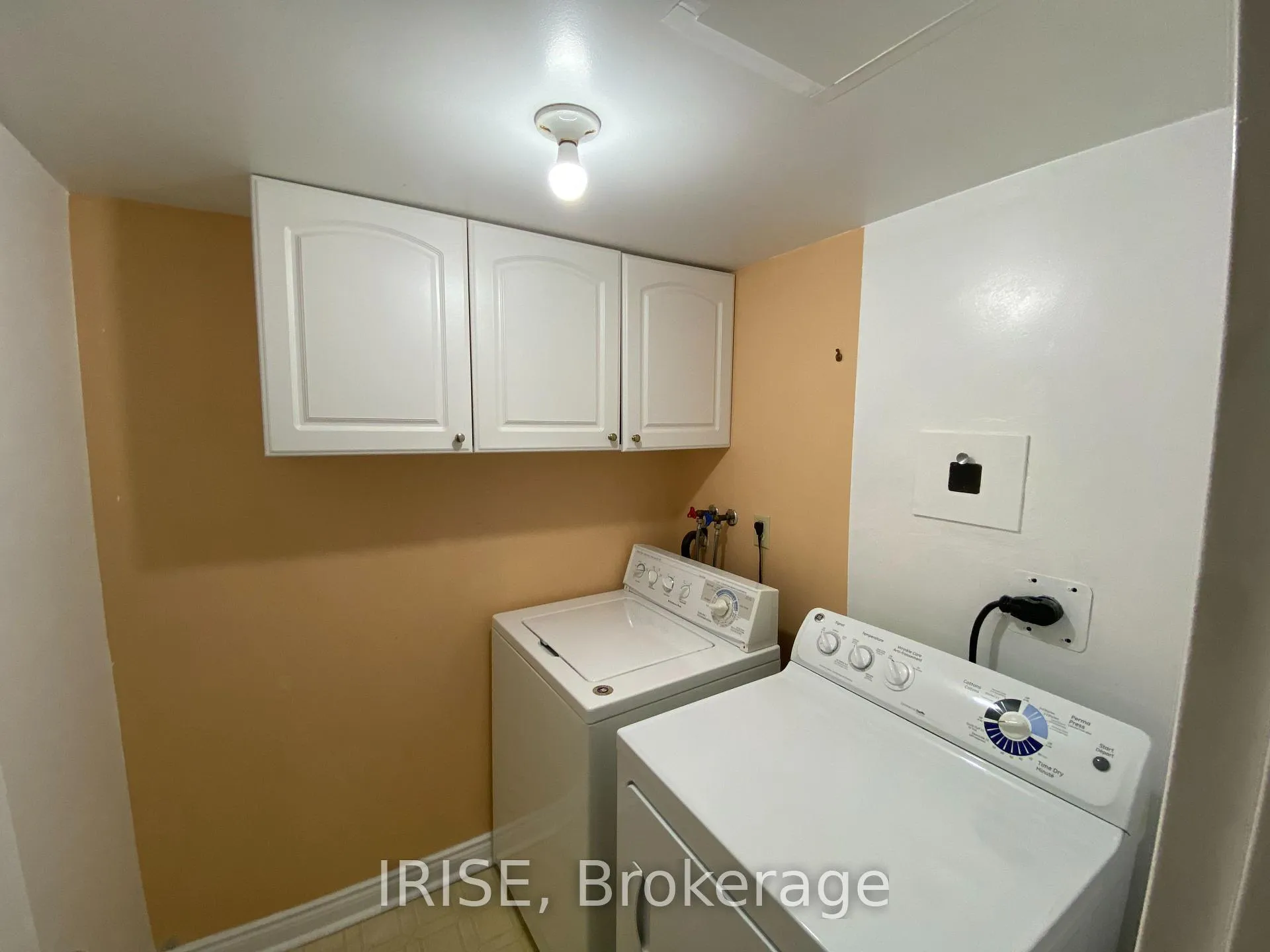 Photo 16 of Unit 803, 77 Carlton Street, Toronto, Church-Yonge Corridor — HOMEH