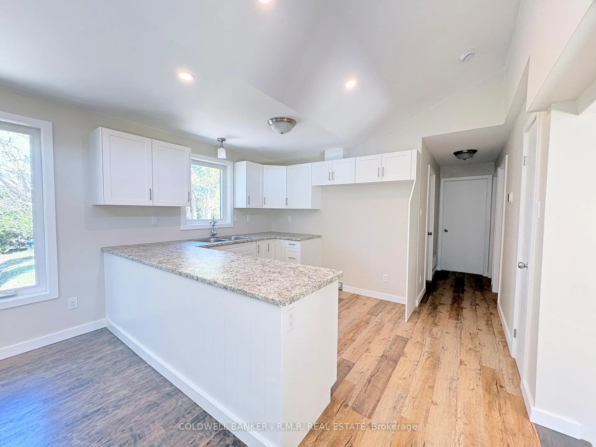Photo 8 of 1355 Furniss Drive, Ramara, Brechin — HOMEH