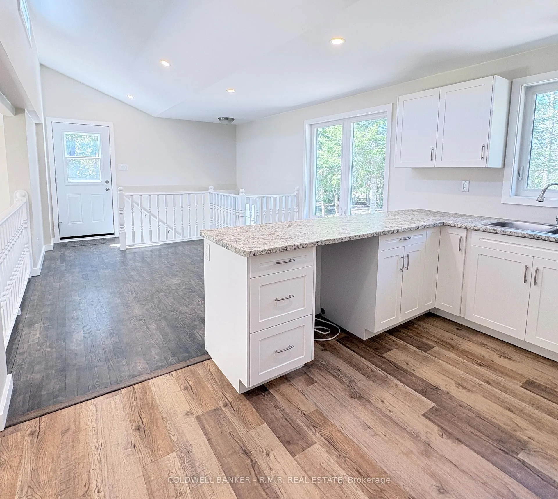 Photo 9 of 1355 Furniss Drive, Ramara, Brechin — HOMEH