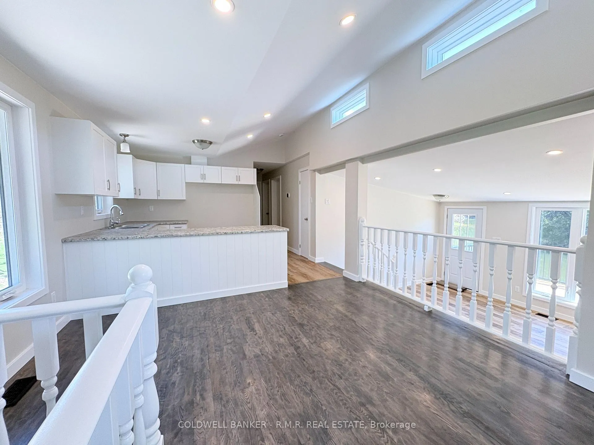 Photo 10 of 1355 Furniss Drive, Ramara, Brechin — HOMEH