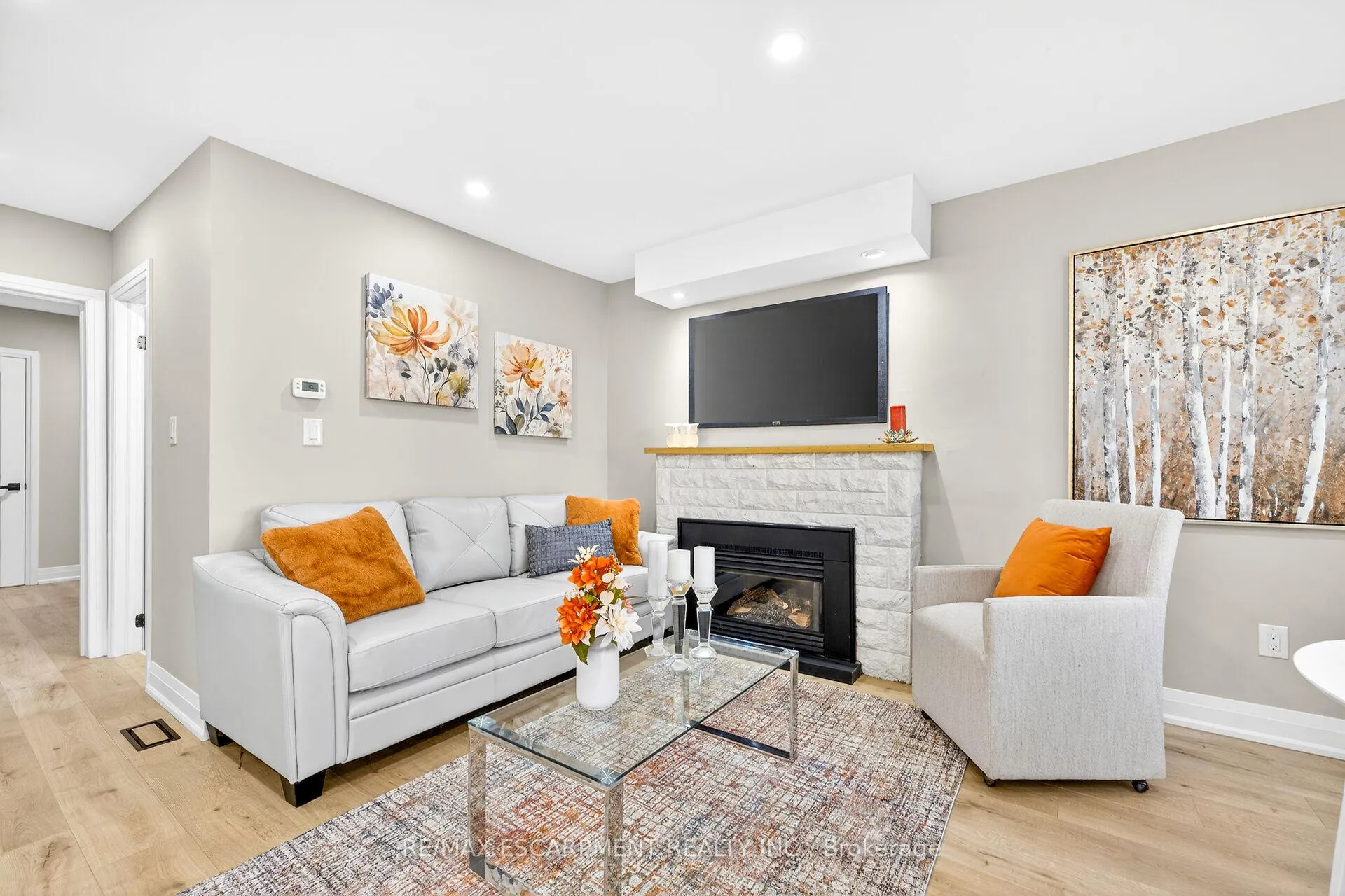 Photo 17 of 262 Broadway Avenue, Hamilton, Ainslie Wood — HOMEH