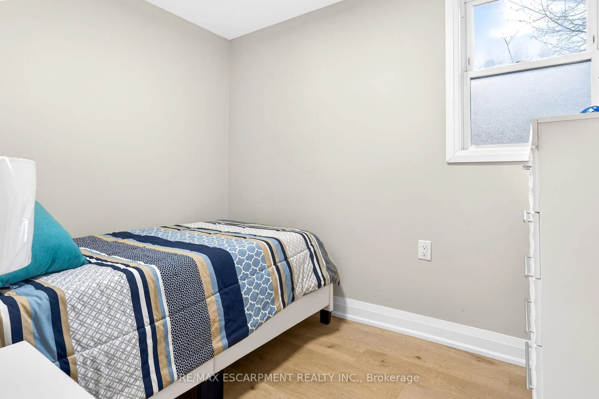 Photo 24 of 262 Broadway Avenue, Hamilton, Ainslie Wood — HOMEH