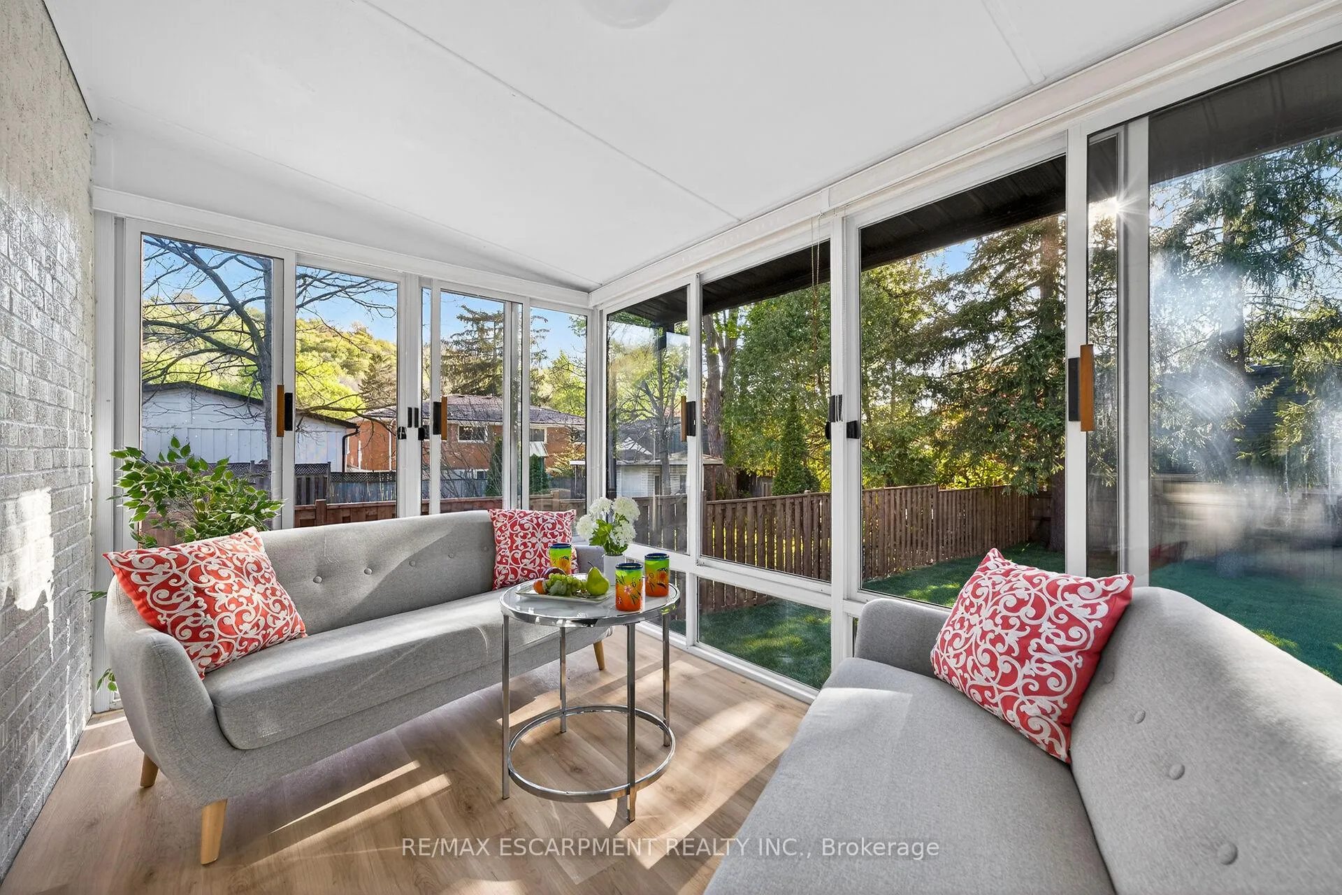 Photo 27 of 262 Broadway Avenue, Hamilton, Ainslie Wood — HOMEH