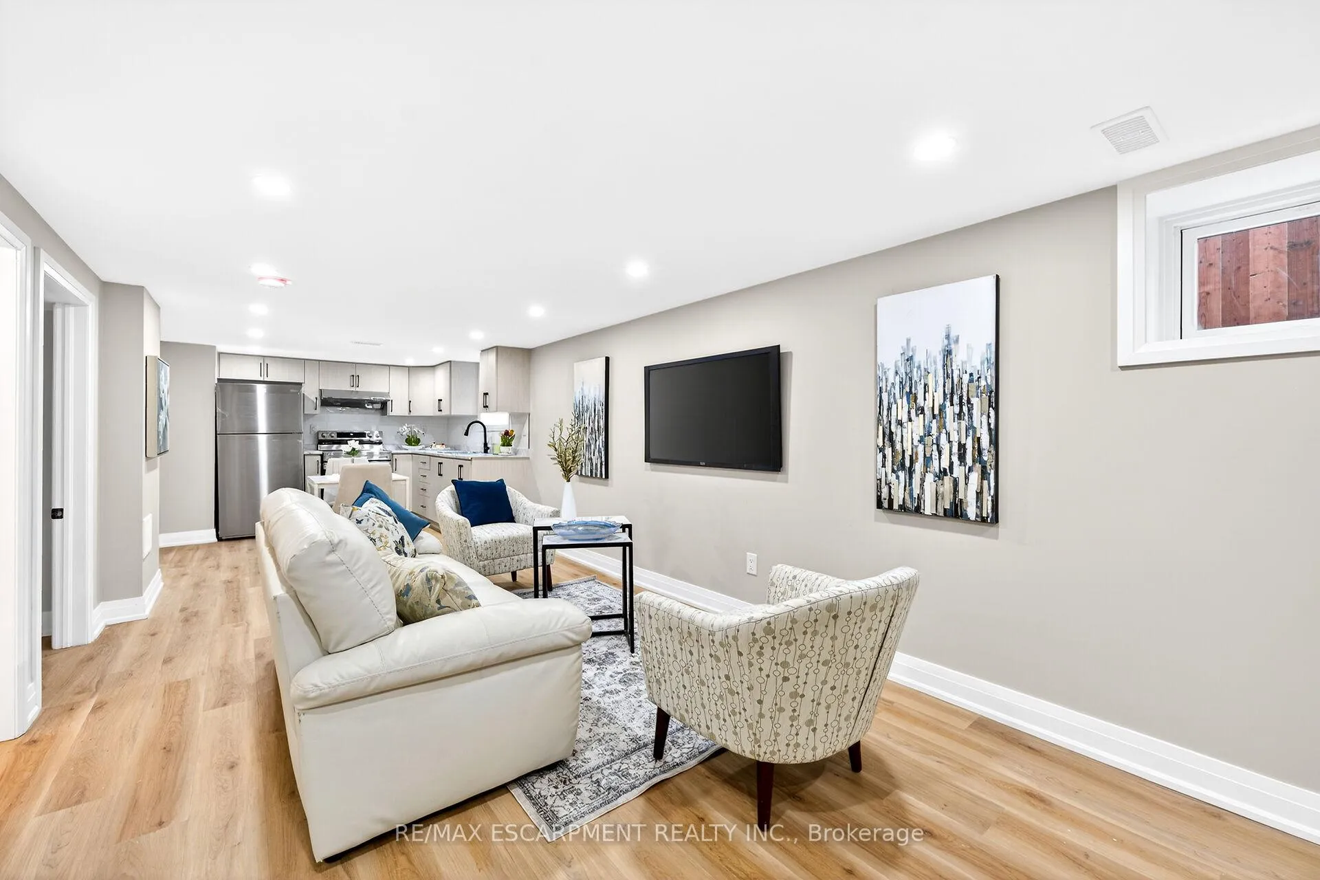 Photo 29 of 262 Broadway Avenue, Hamilton, Ainslie Wood — HOMEH