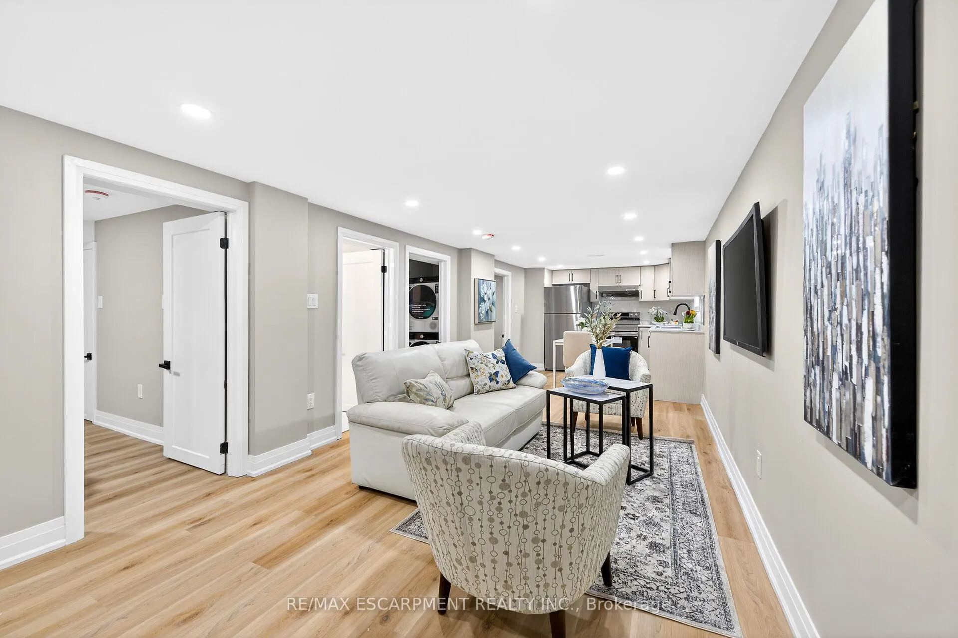 Photo 30 of 262 Broadway Avenue, Hamilton, Ainslie Wood — HOMEH