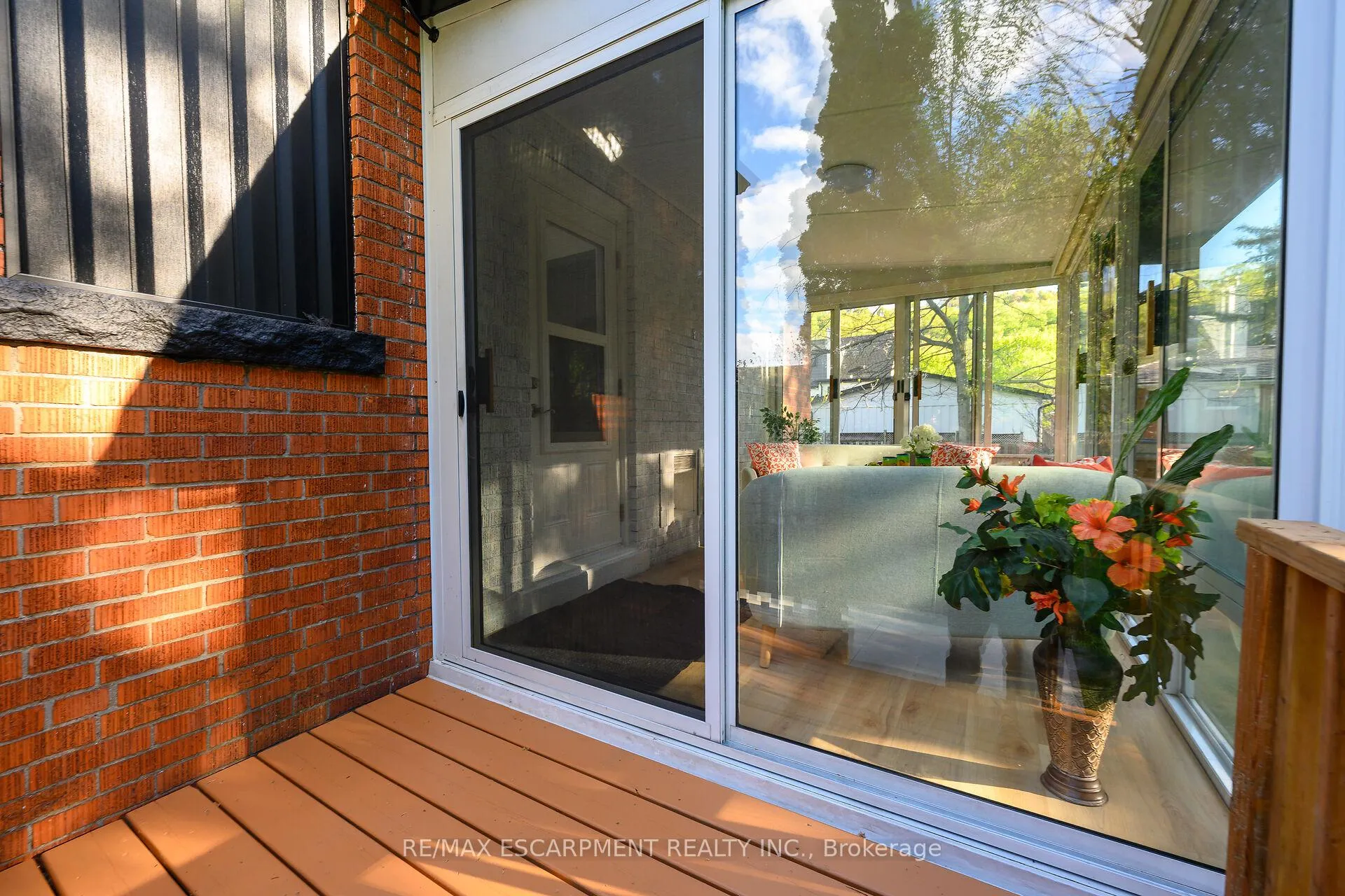 Photo 47 of 262 Broadway Avenue, Hamilton, Ainslie Wood — HOMEH